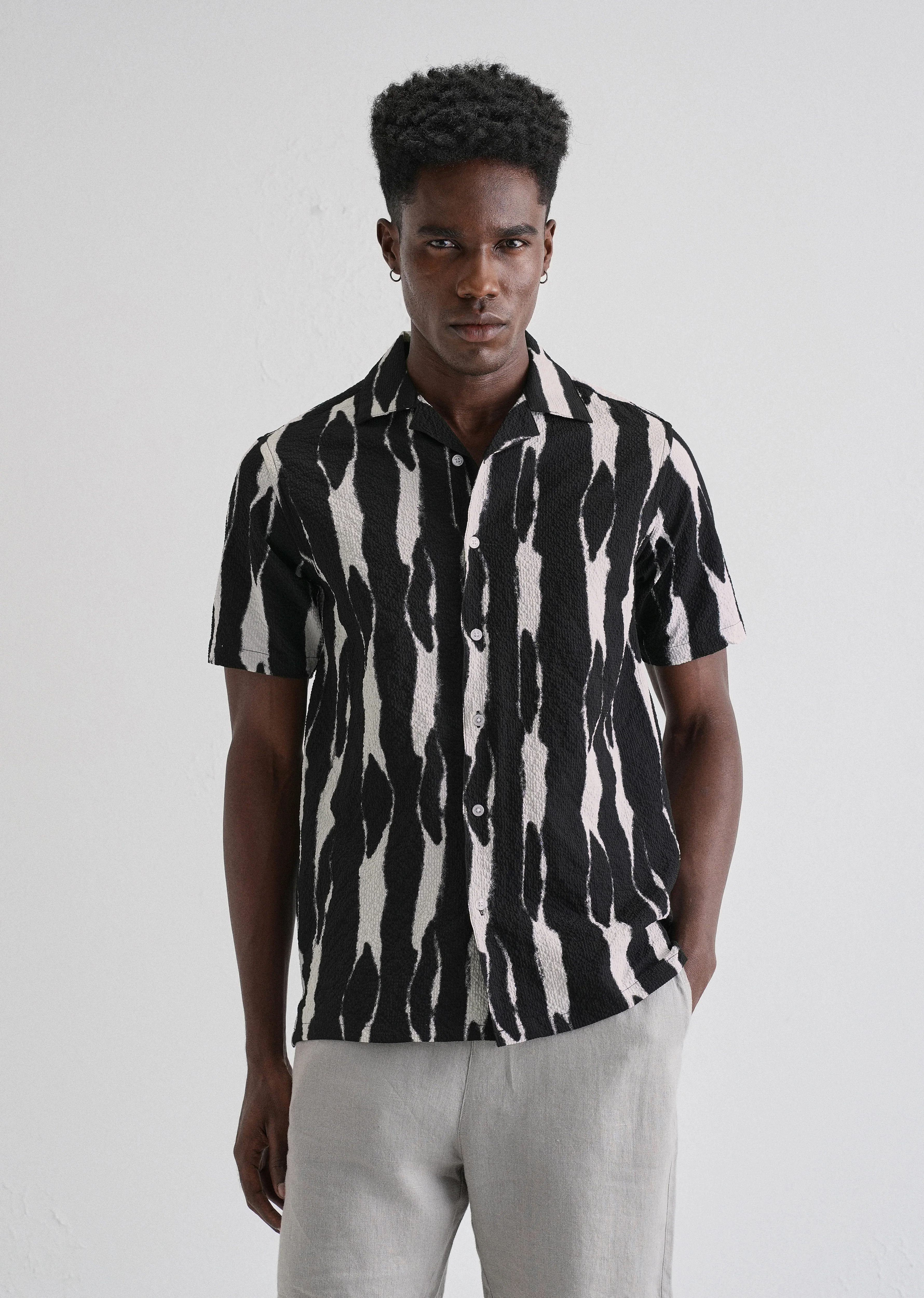 Streak Print Black Popcorn Shirt - Image 3