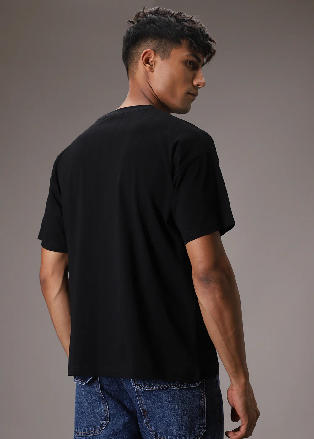 Striped Black Oversized T-shirt - Image 4
