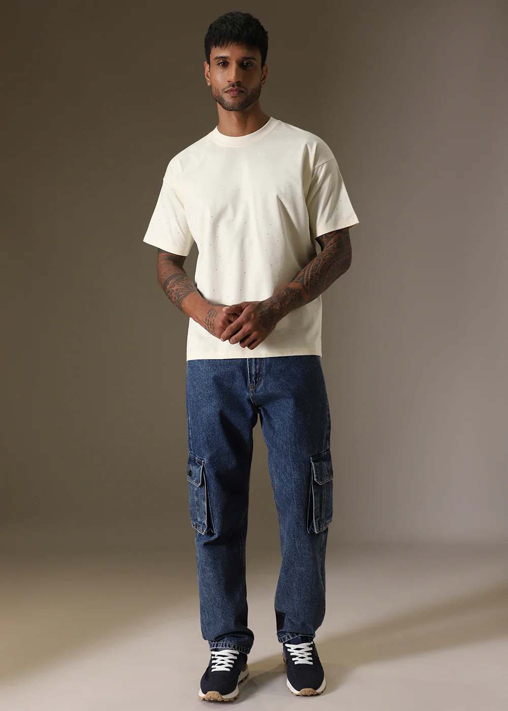 Stud Off White Oversized T-shirt - Image 7