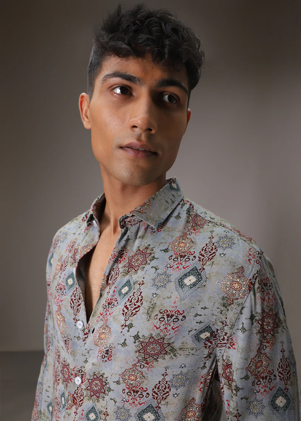 Symmetry Printed Feather Shirt - Image 8