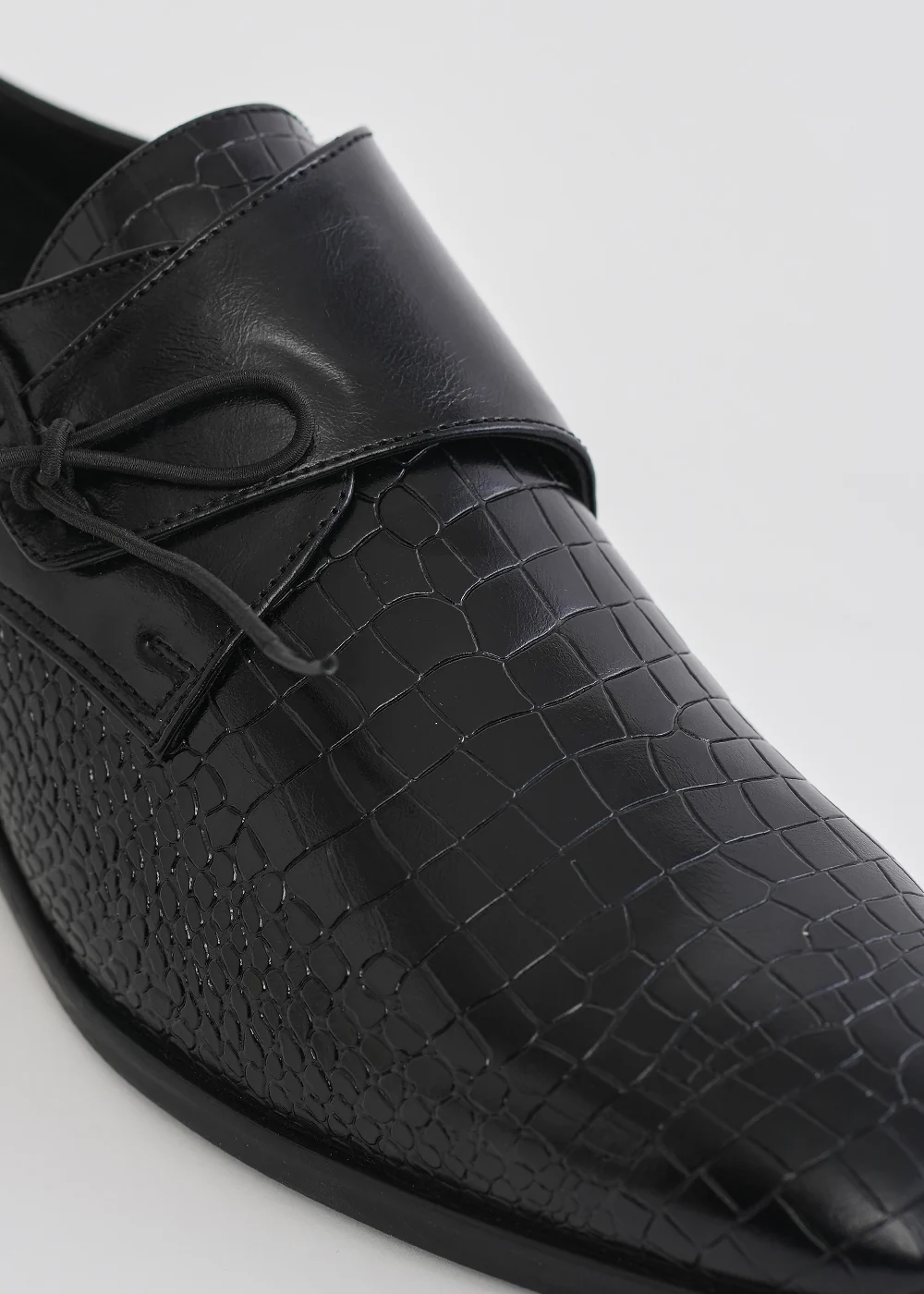 Textured Black Lace-Up Formal Shoes - Image 3