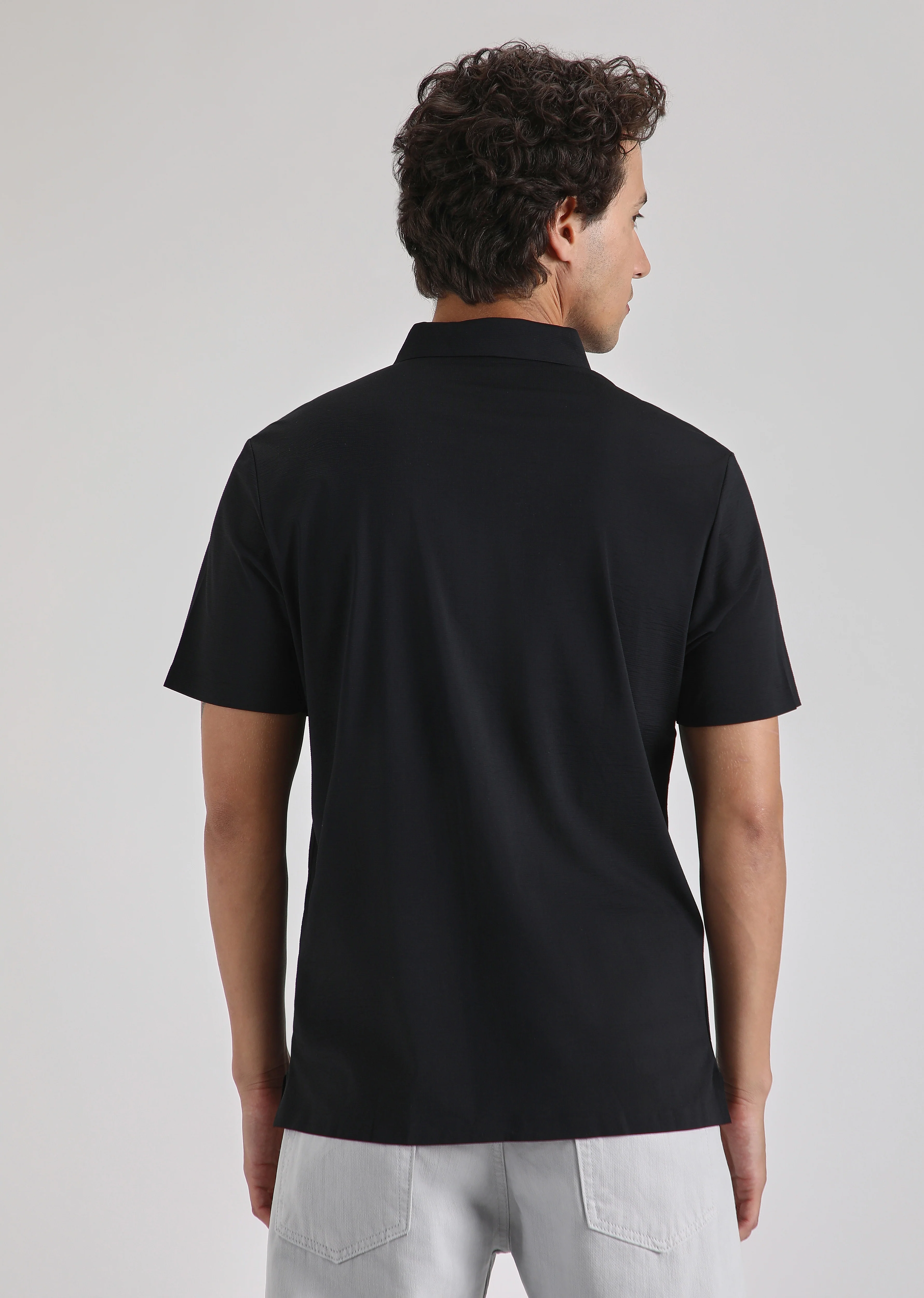 Textured Black Plain Stitchless Polo T-shirt - Image 4