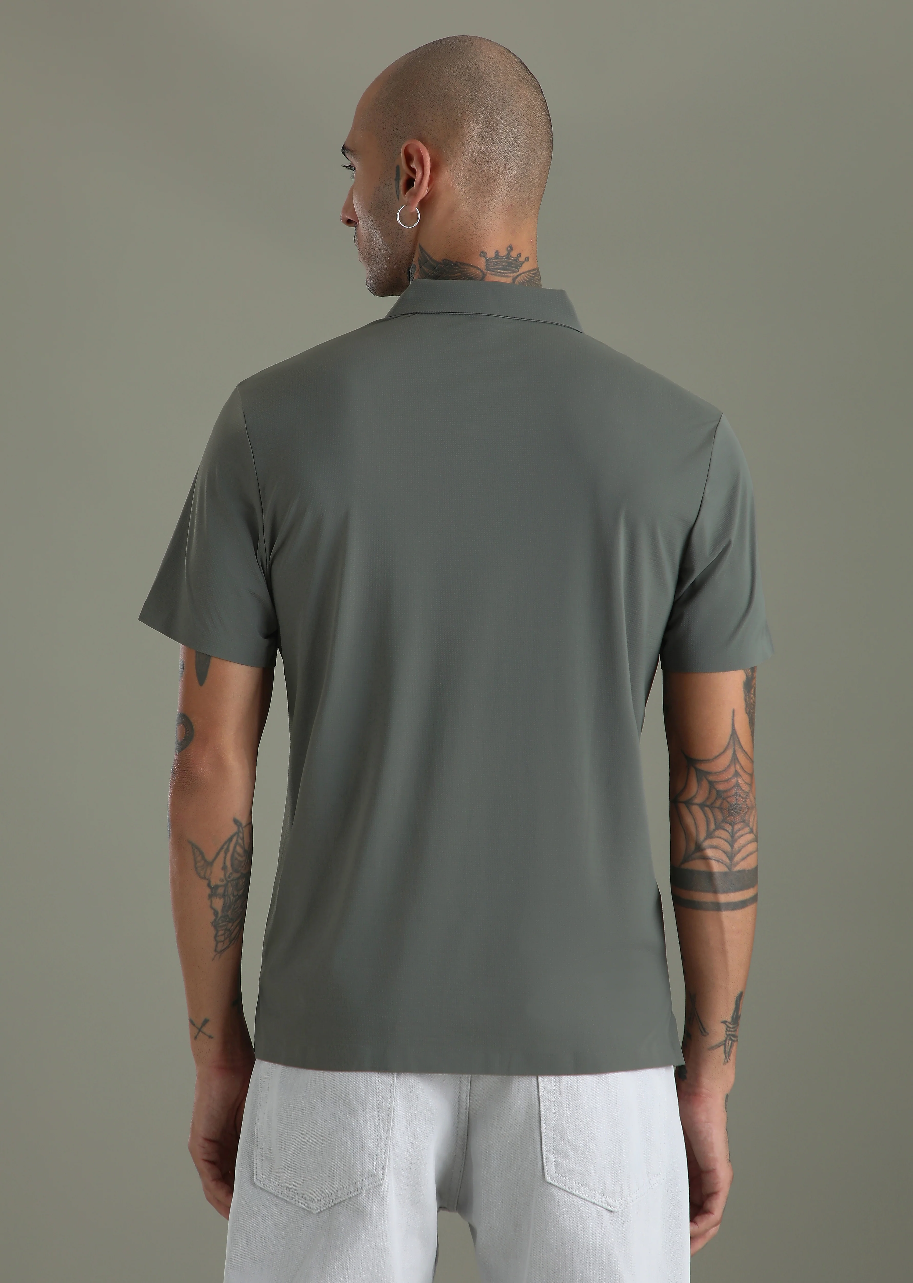 Textured Grey Plain Stitchless Polo T-shirt - Image 4