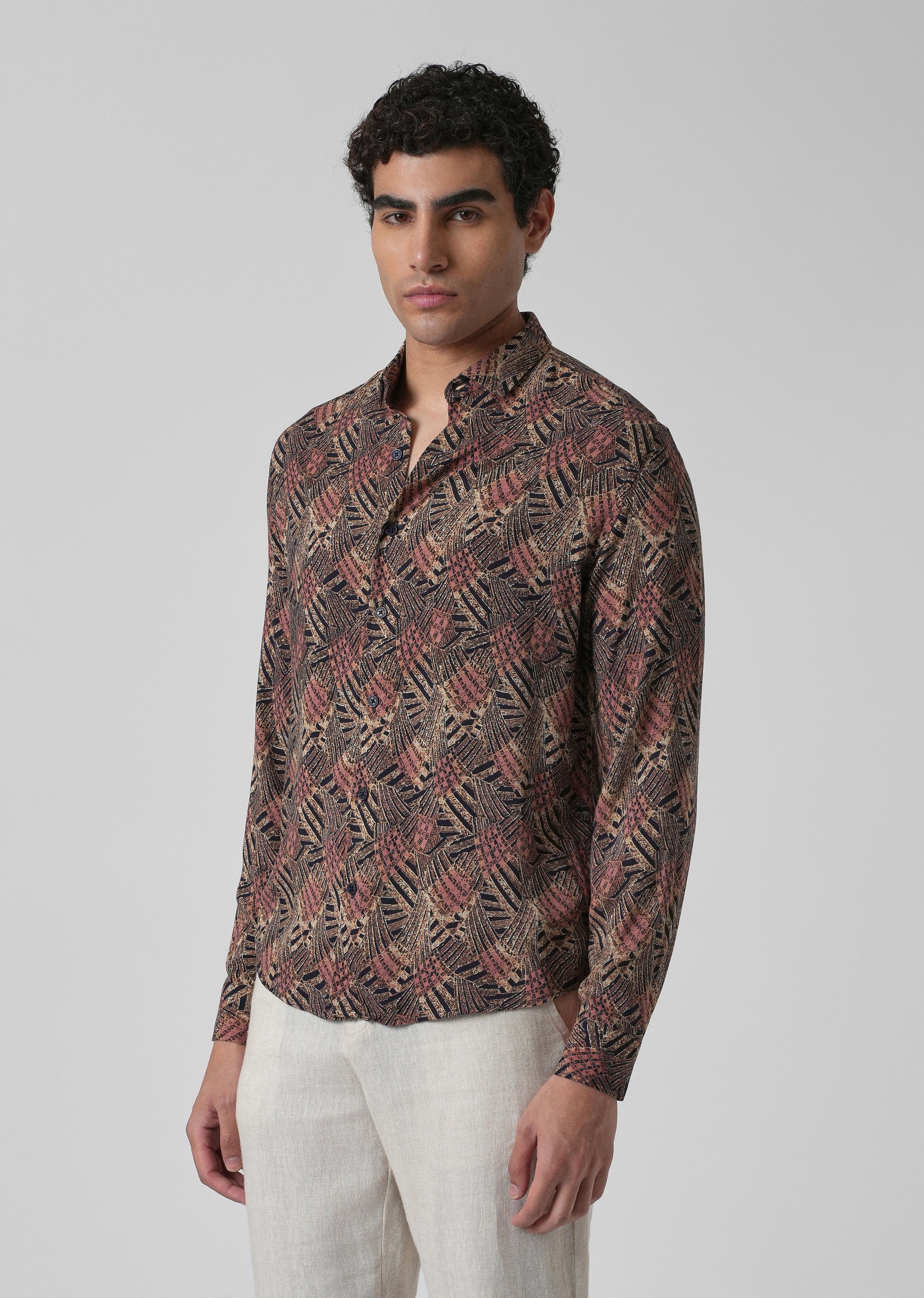 Tranquil Tendrils Feather Shirt - Image 4