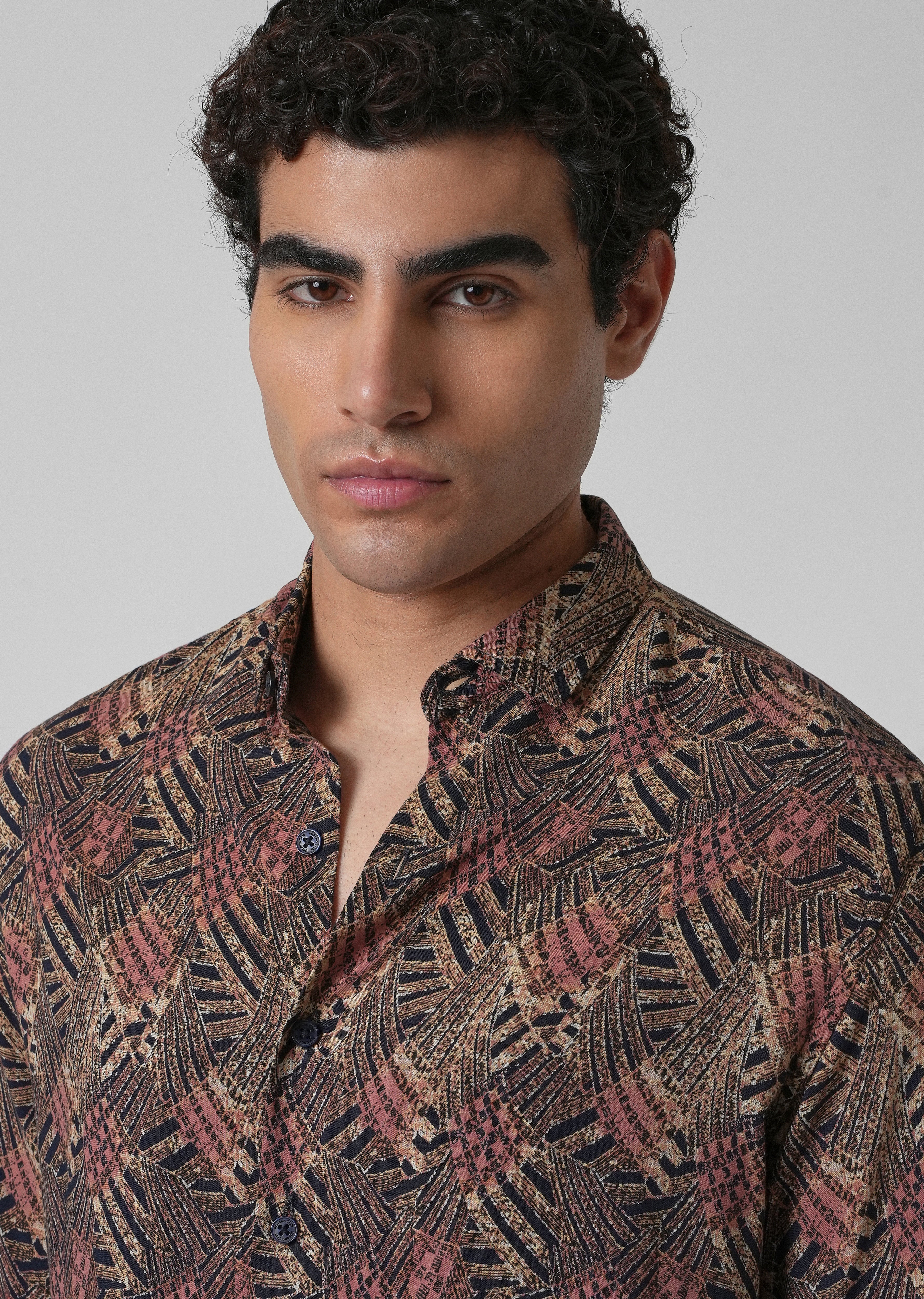 Tranquil Tendrils Feather Shirt - Image 5