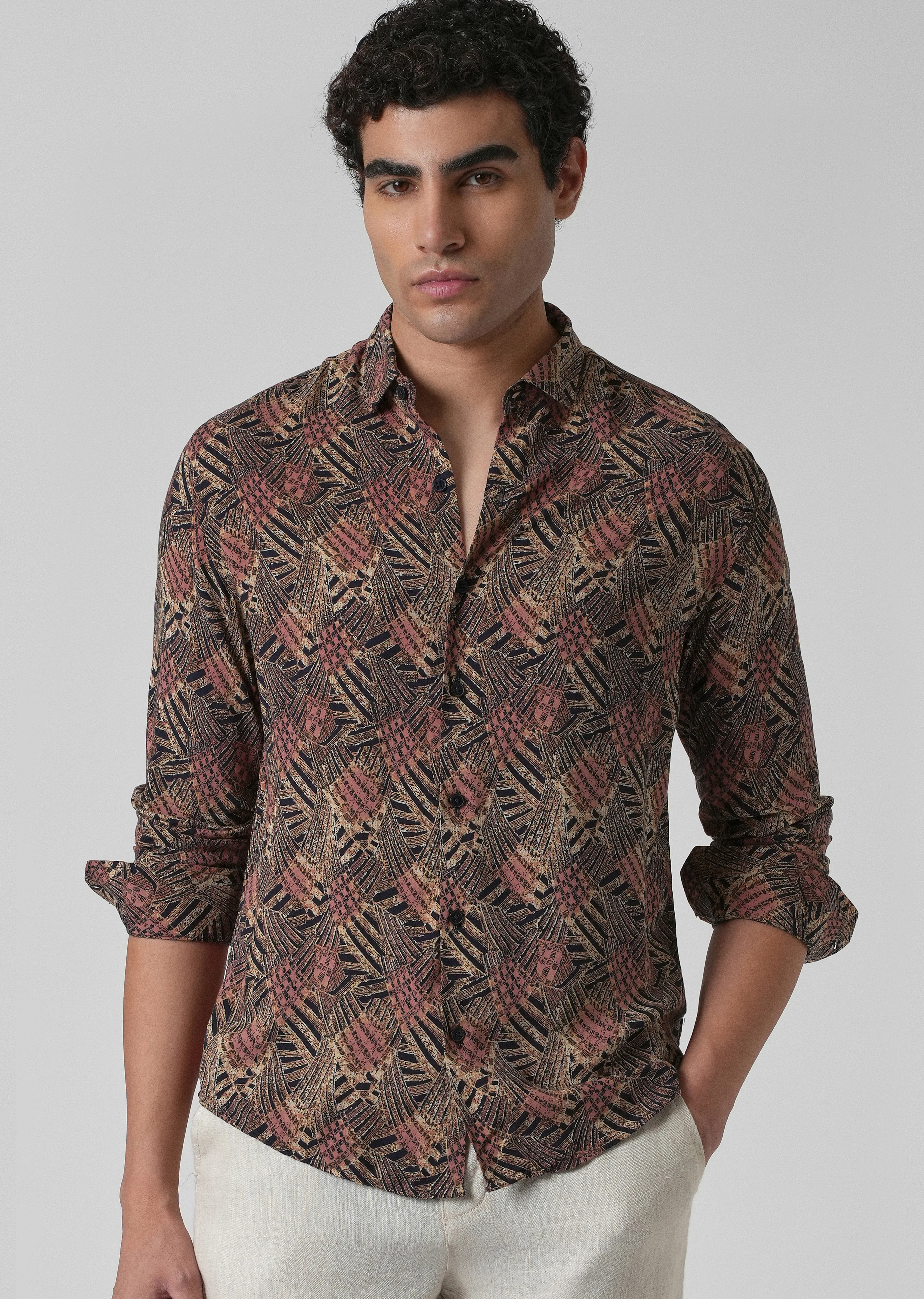 Tranquil Tendrils Feather Shirt - Image 7