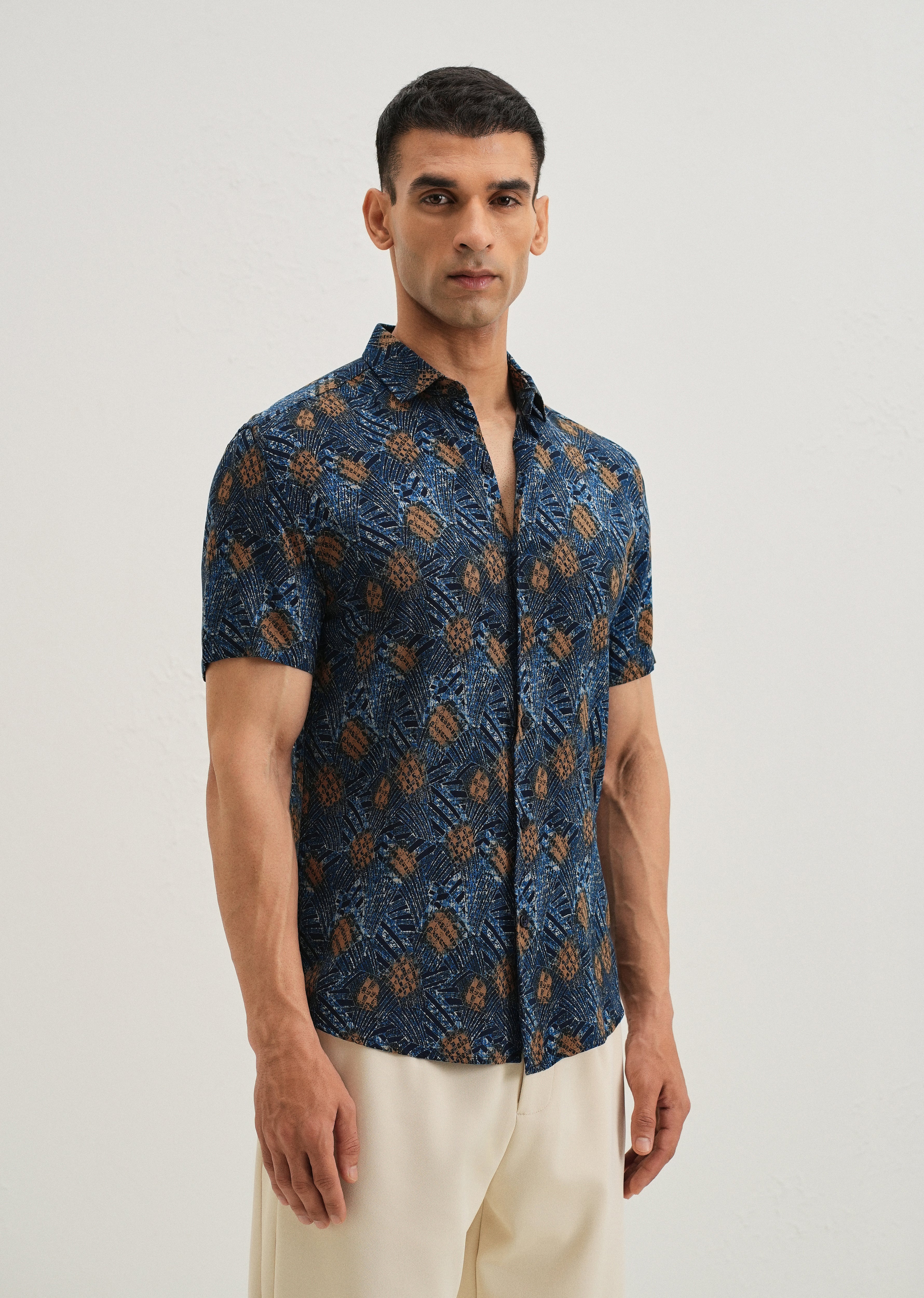 Tropical Feather shirt - Image 4