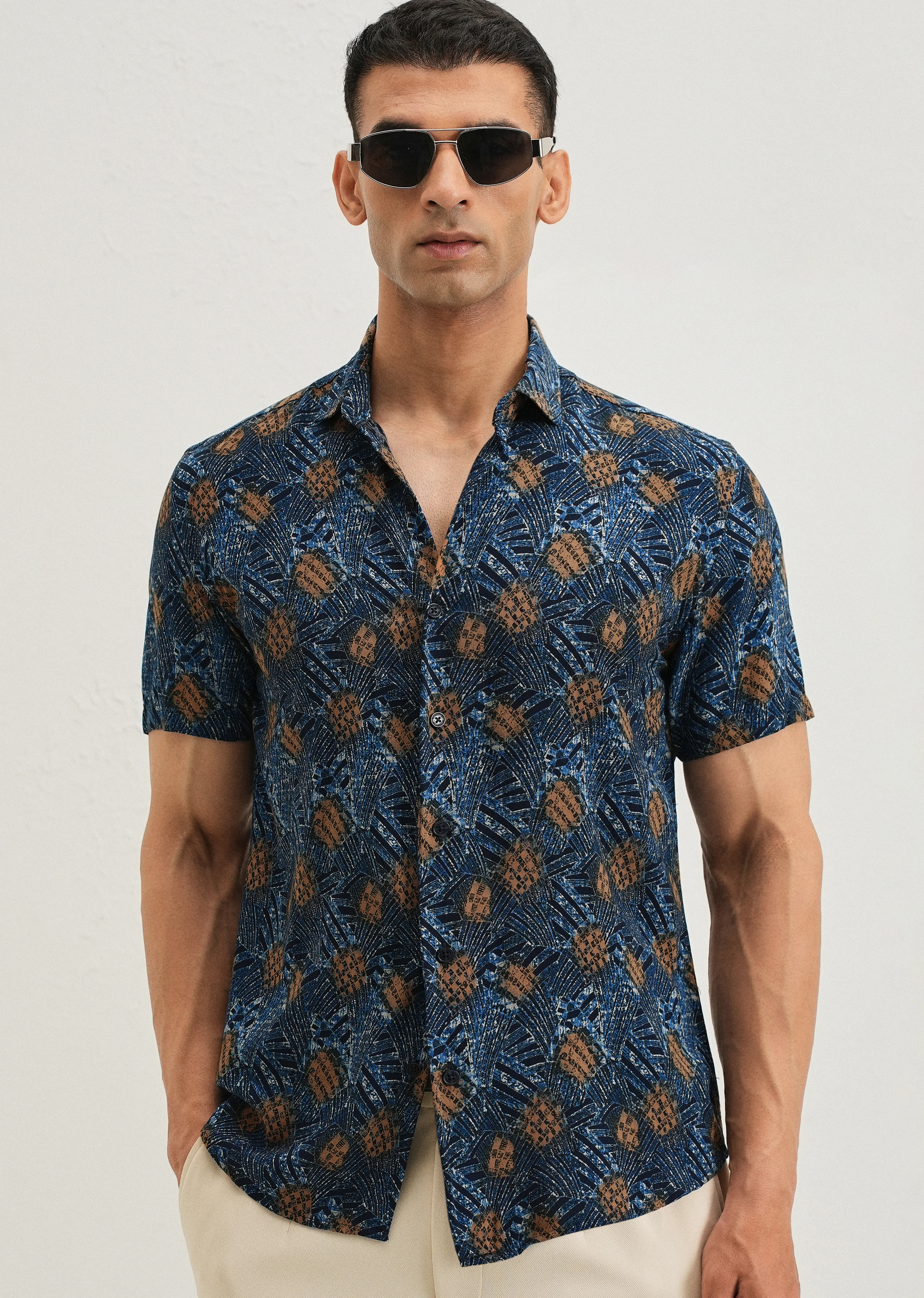 Tropical Feather shirt - Image 7