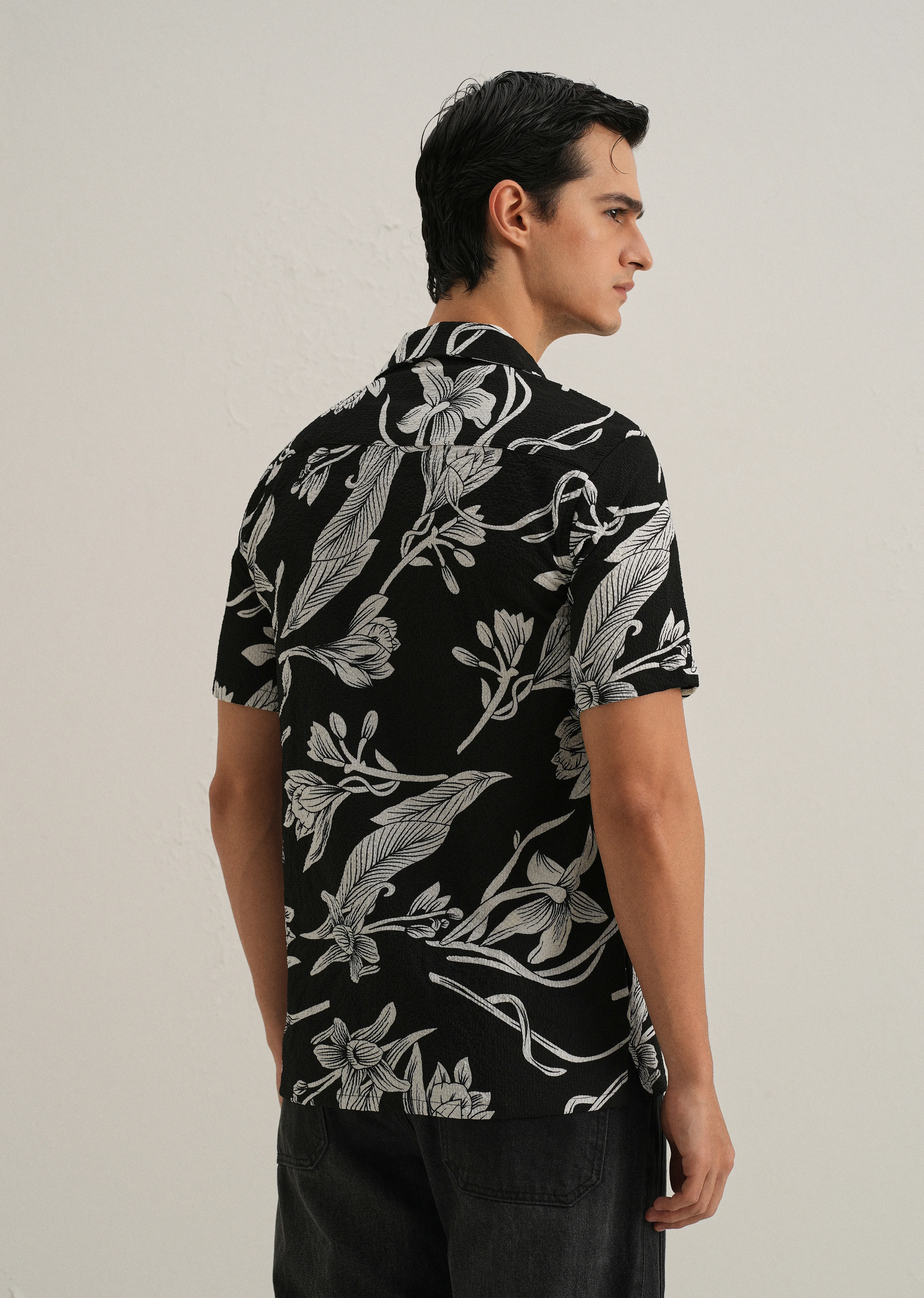 Tulip White Print Popcorn Shirt - Image 2