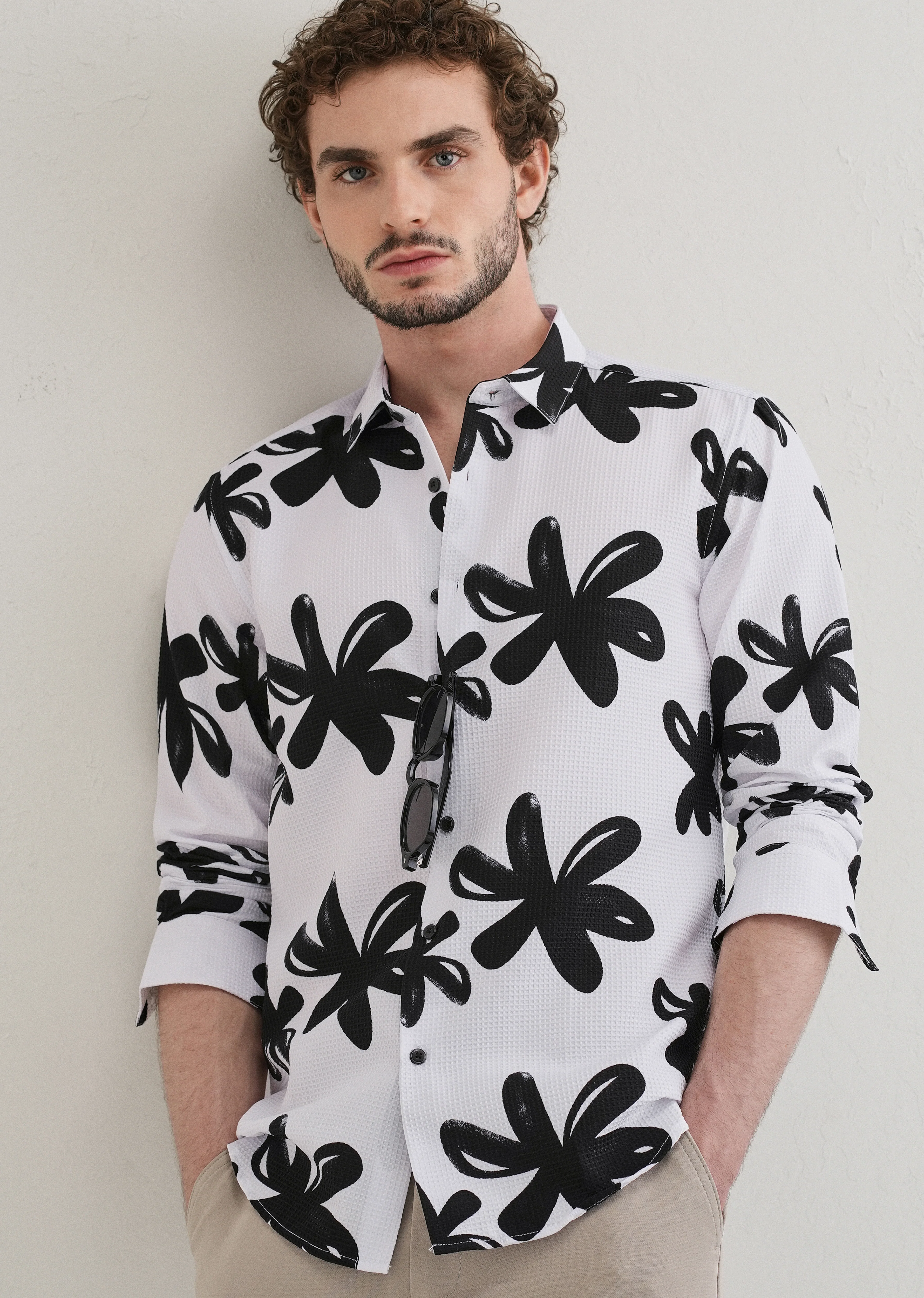 Twig Flower Waffle Dobby White Shirt - Image 7