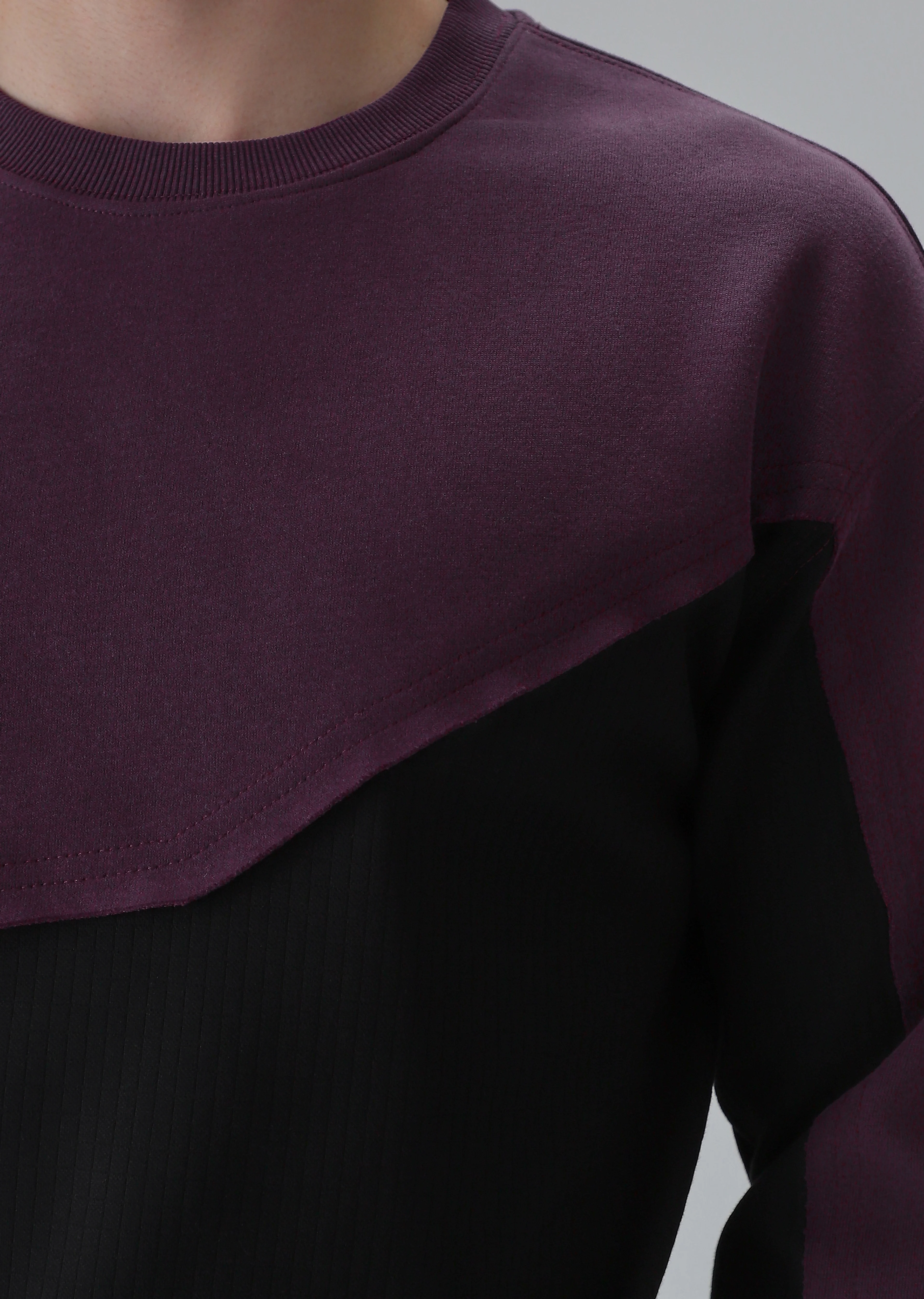 Violet Black Colorblock Sweatshirt - Image 5