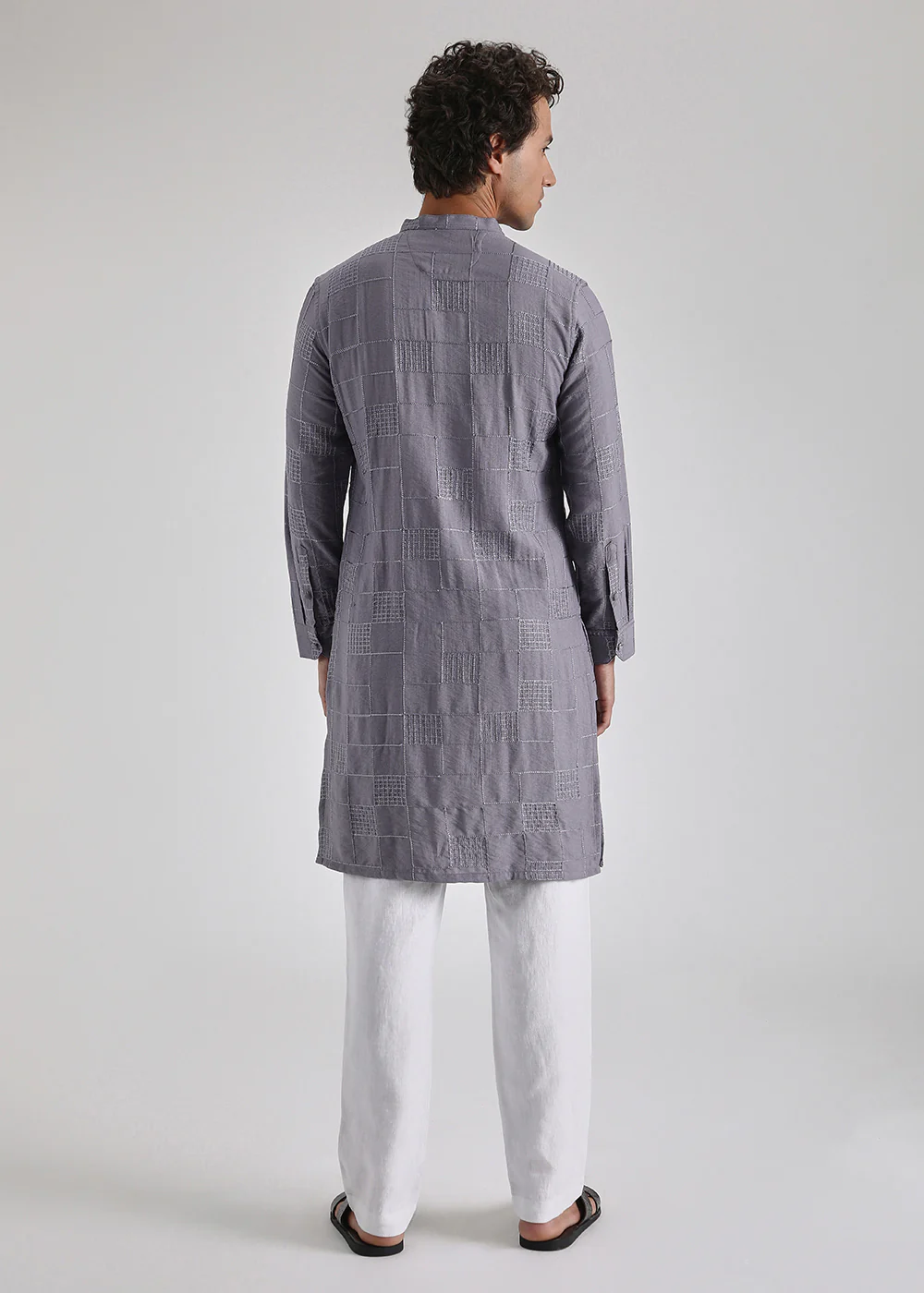 Violet Self Thread Embroidered Kurta - Image 4