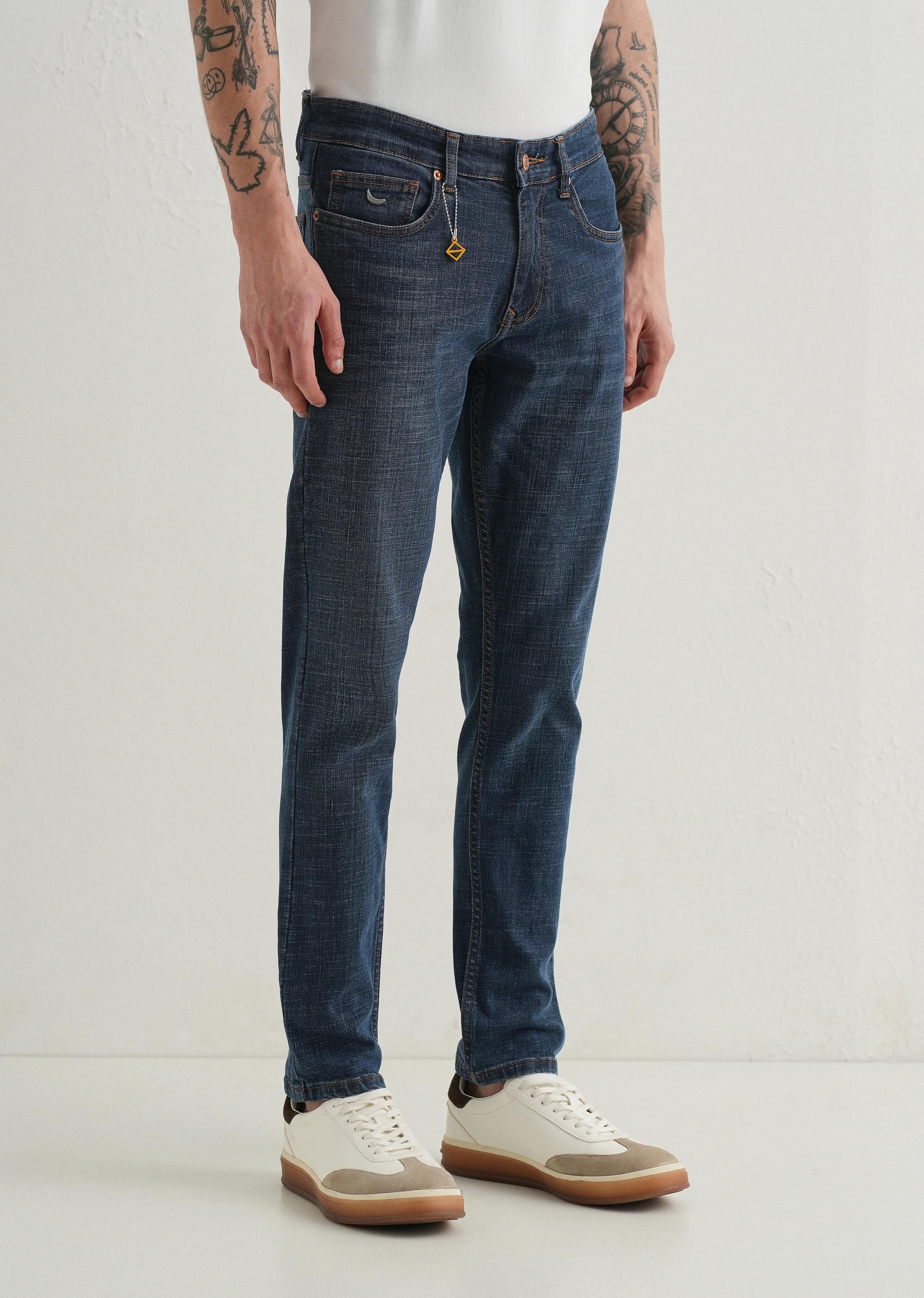 Washed Blue Slim Fit Ankle Length Jeans - Image 3