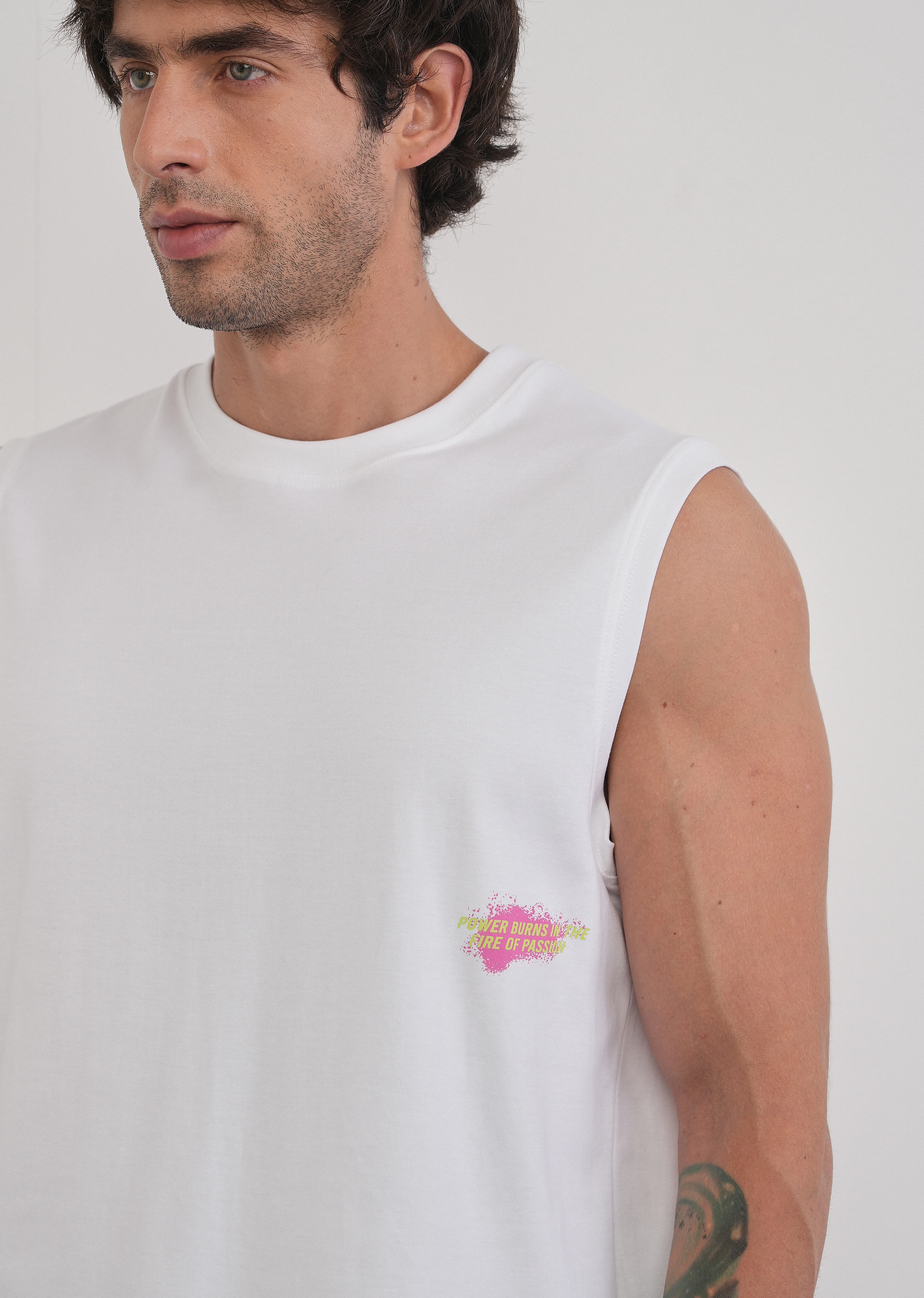 White Aura Flow Tank - Image 6