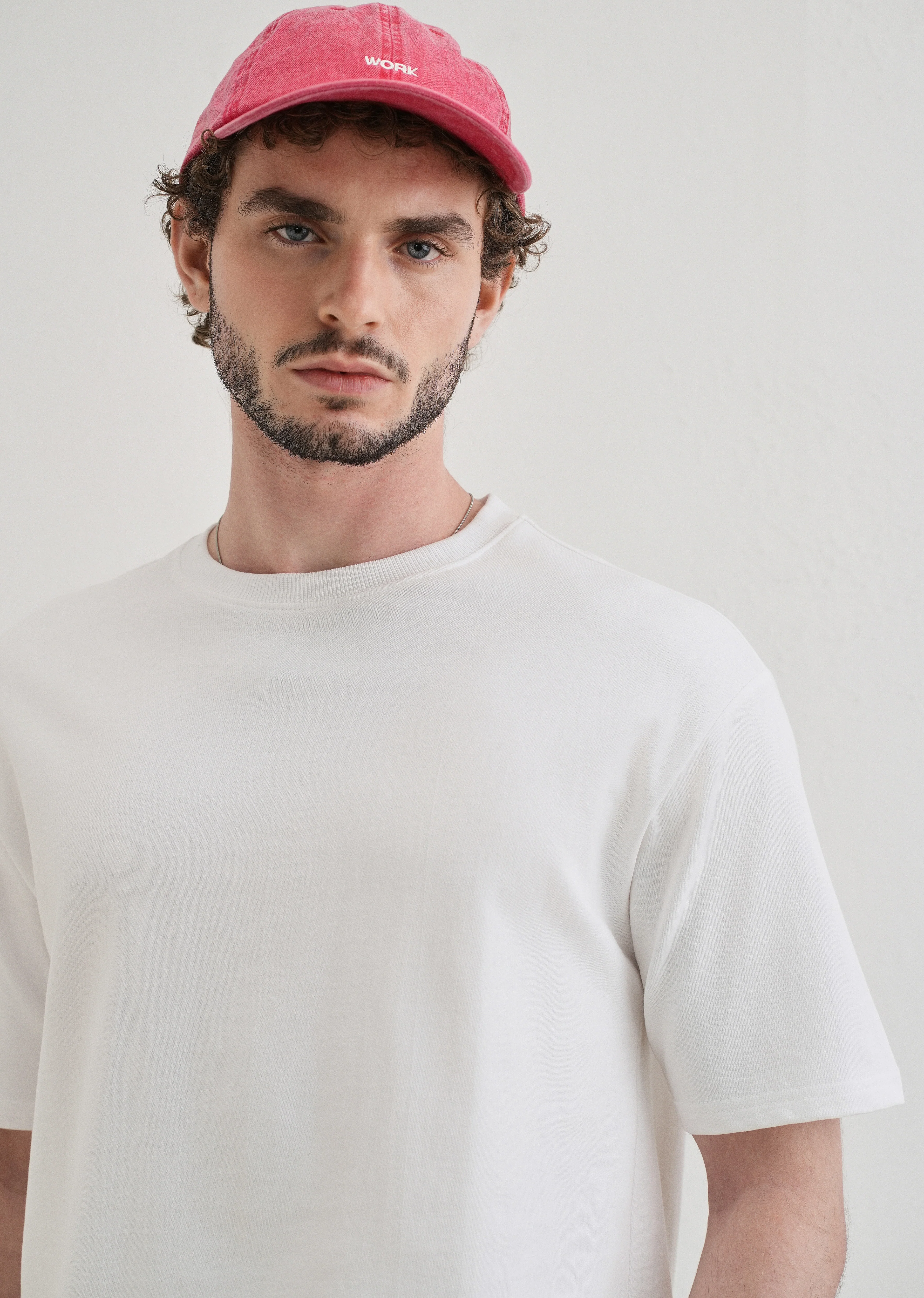 White Basic Relaxed Fit T-shirt - Image 5