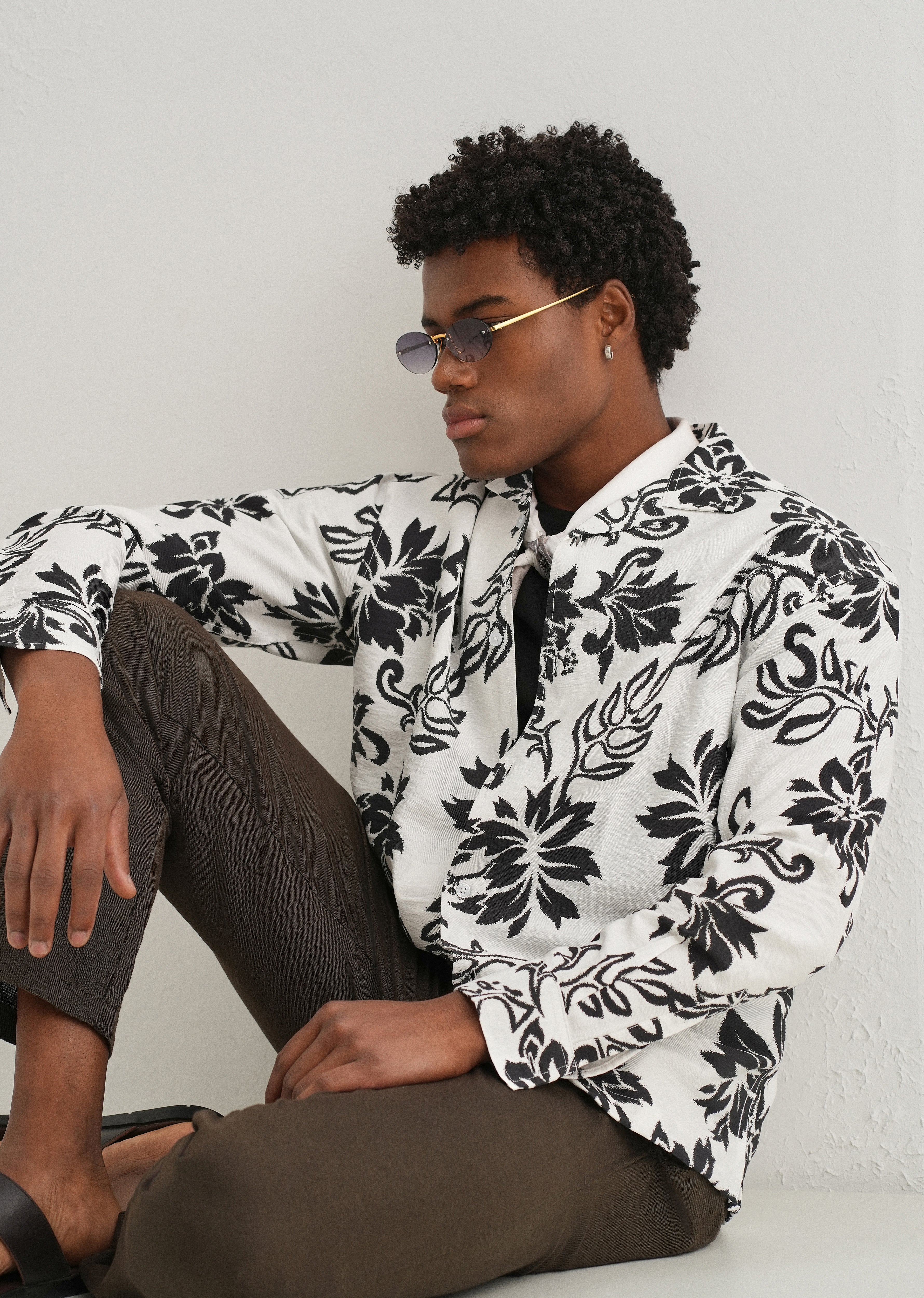 White Classic Floral Printed Shirt - Image 7