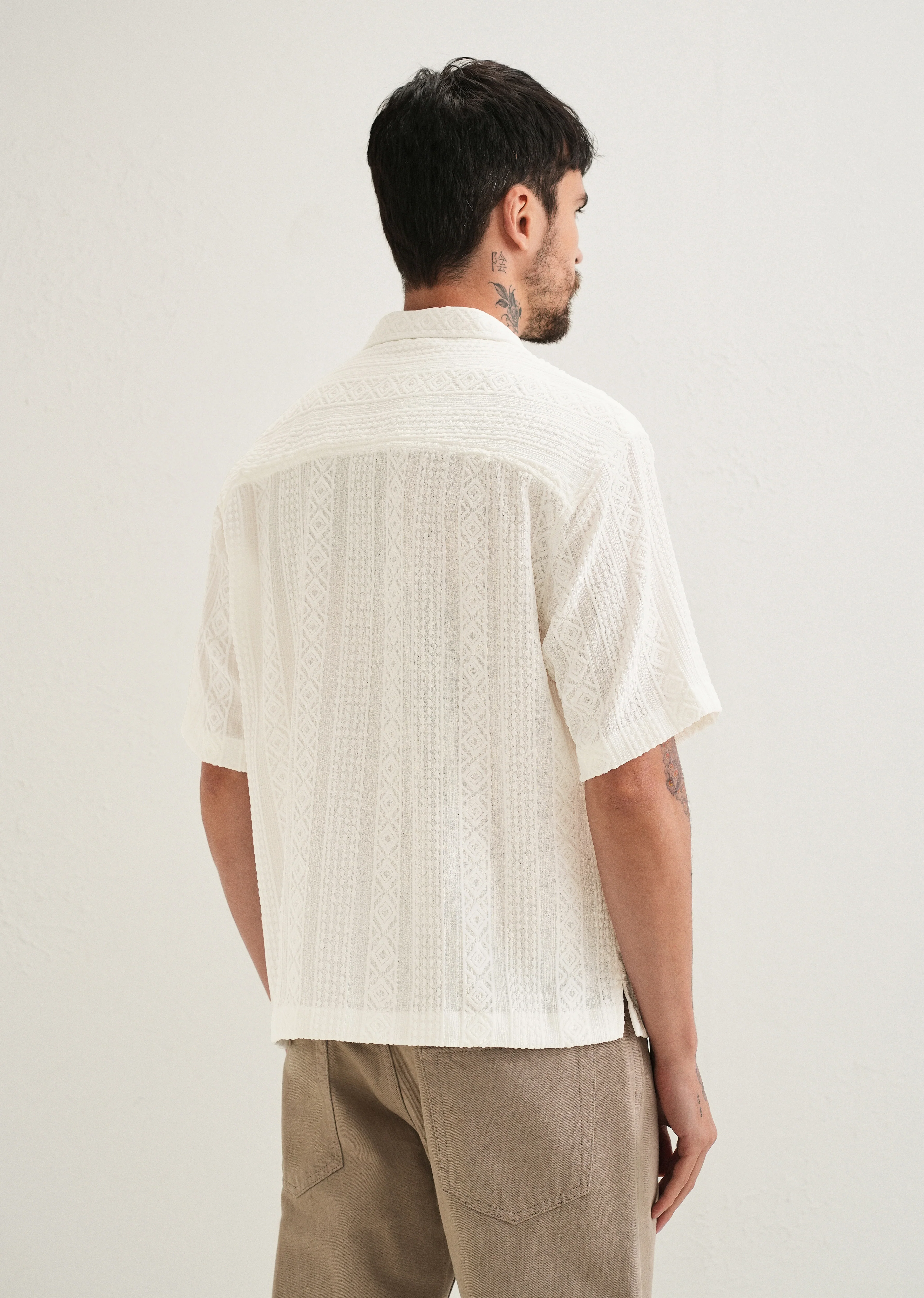 White Geometric Textured Shirt - Image 3