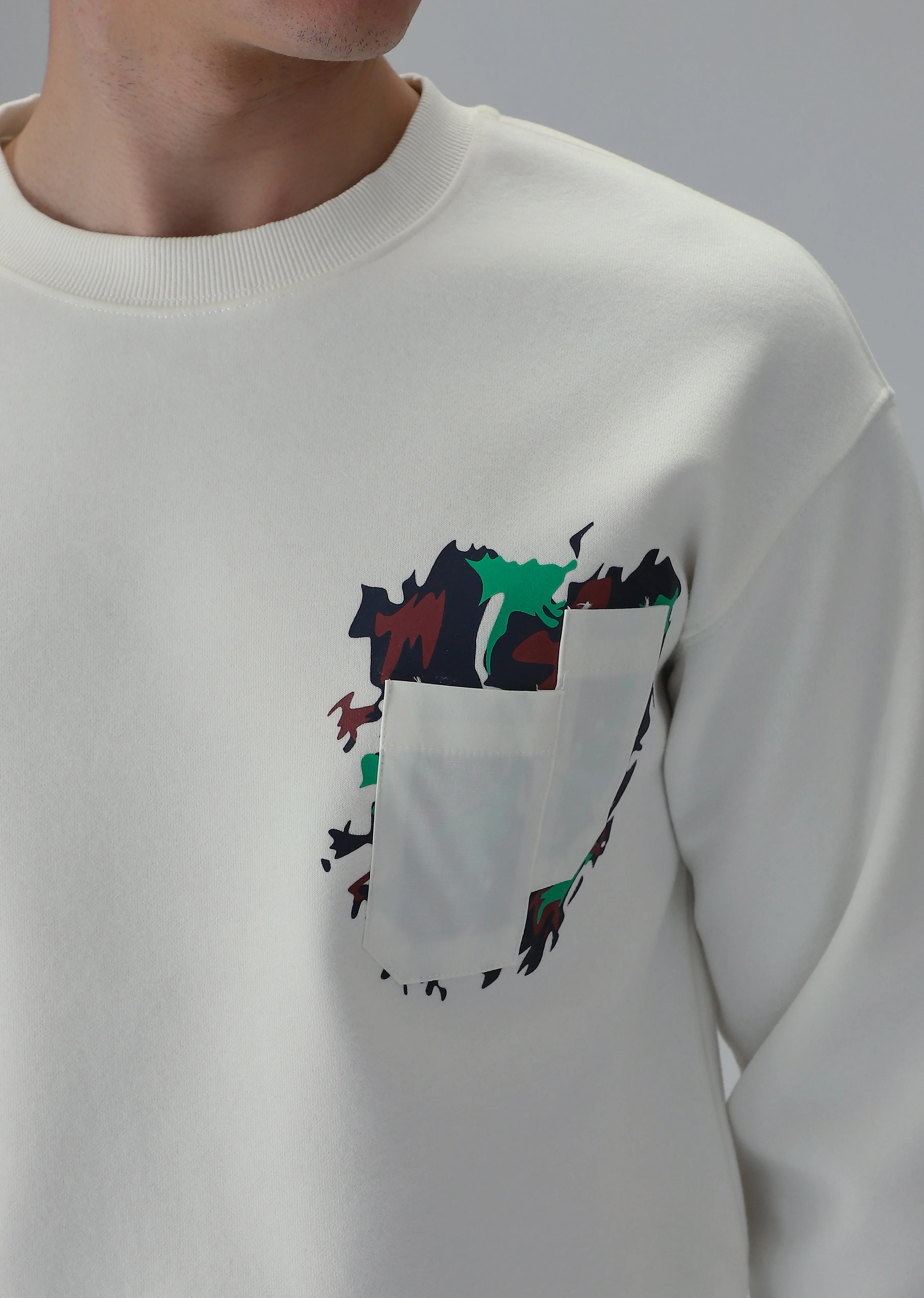 White Graphic Pocket Sweatshirt - Image 5