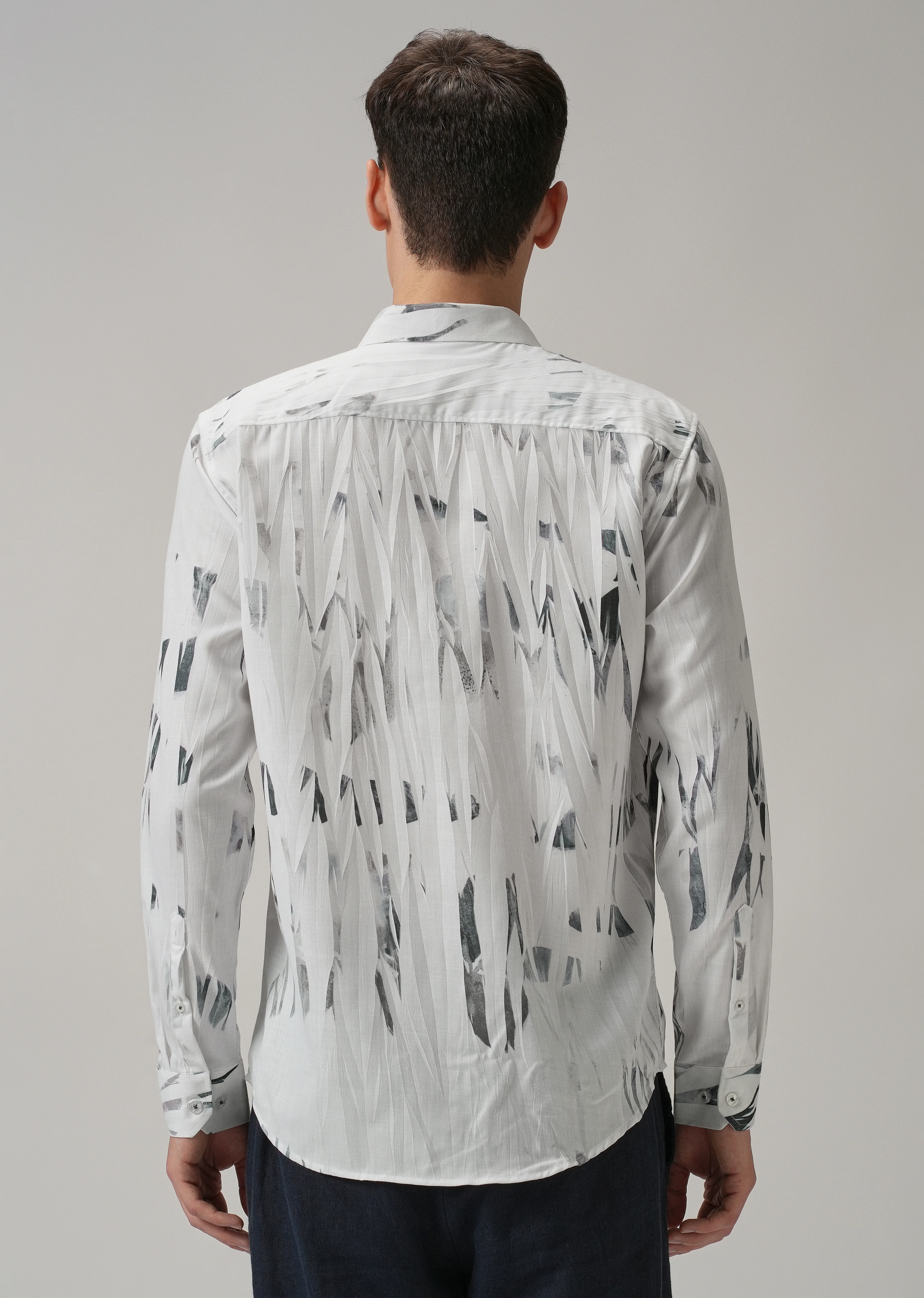 White & Grey Printed Shirt - Image 2