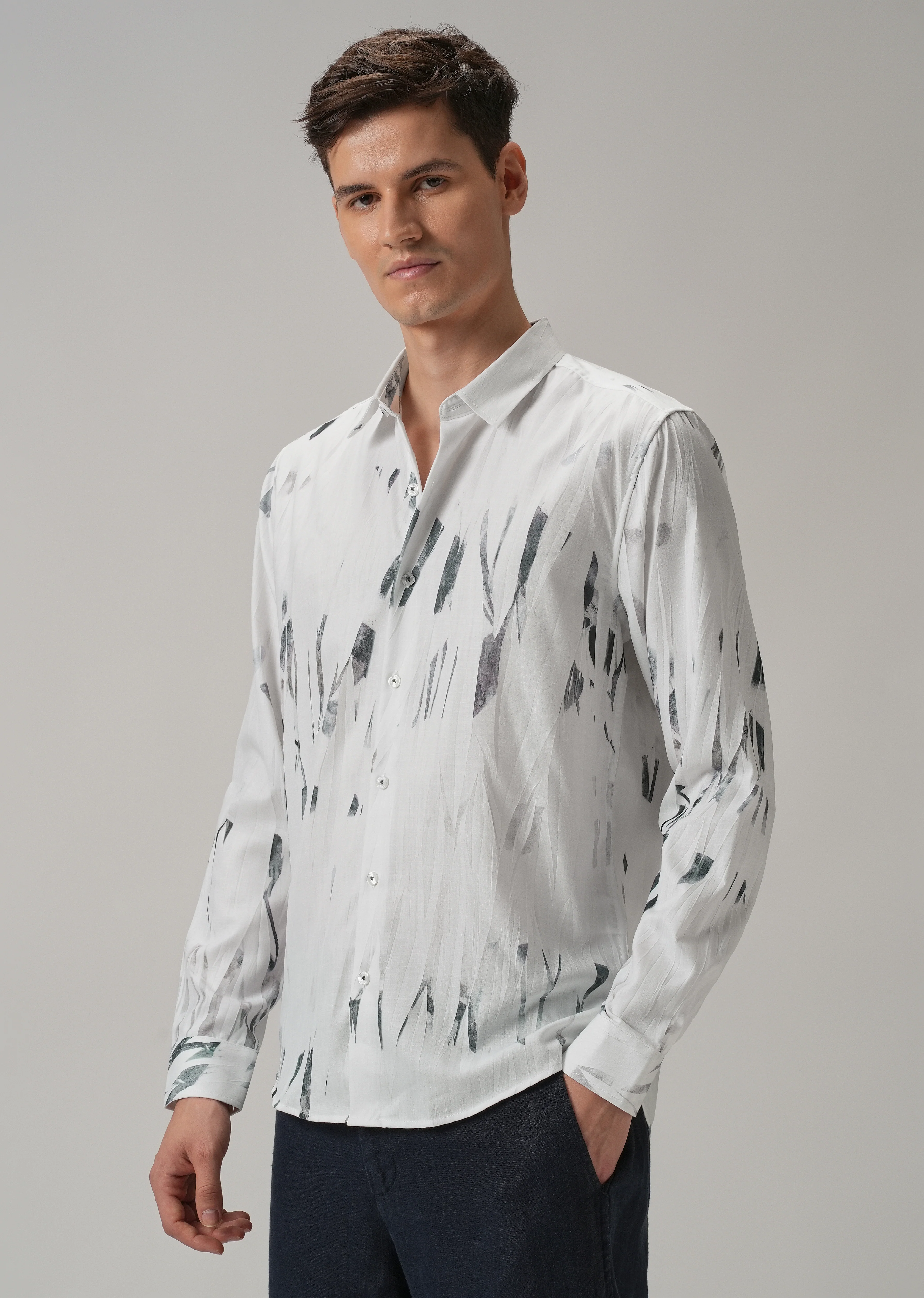 White & Grey Printed Shirt - Image 4