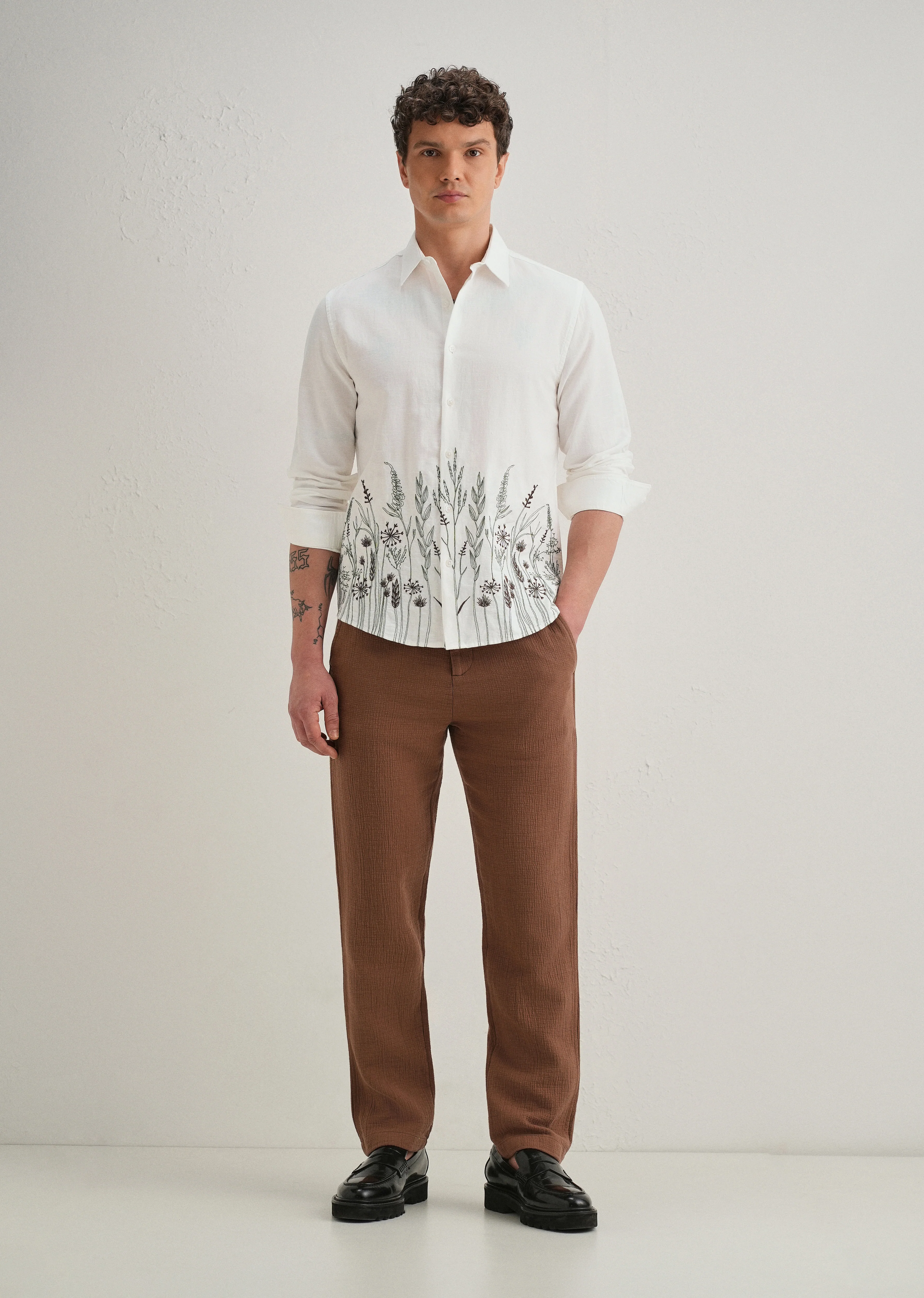 White Hem Embroidery Cotton Linen Shirt - Image 7