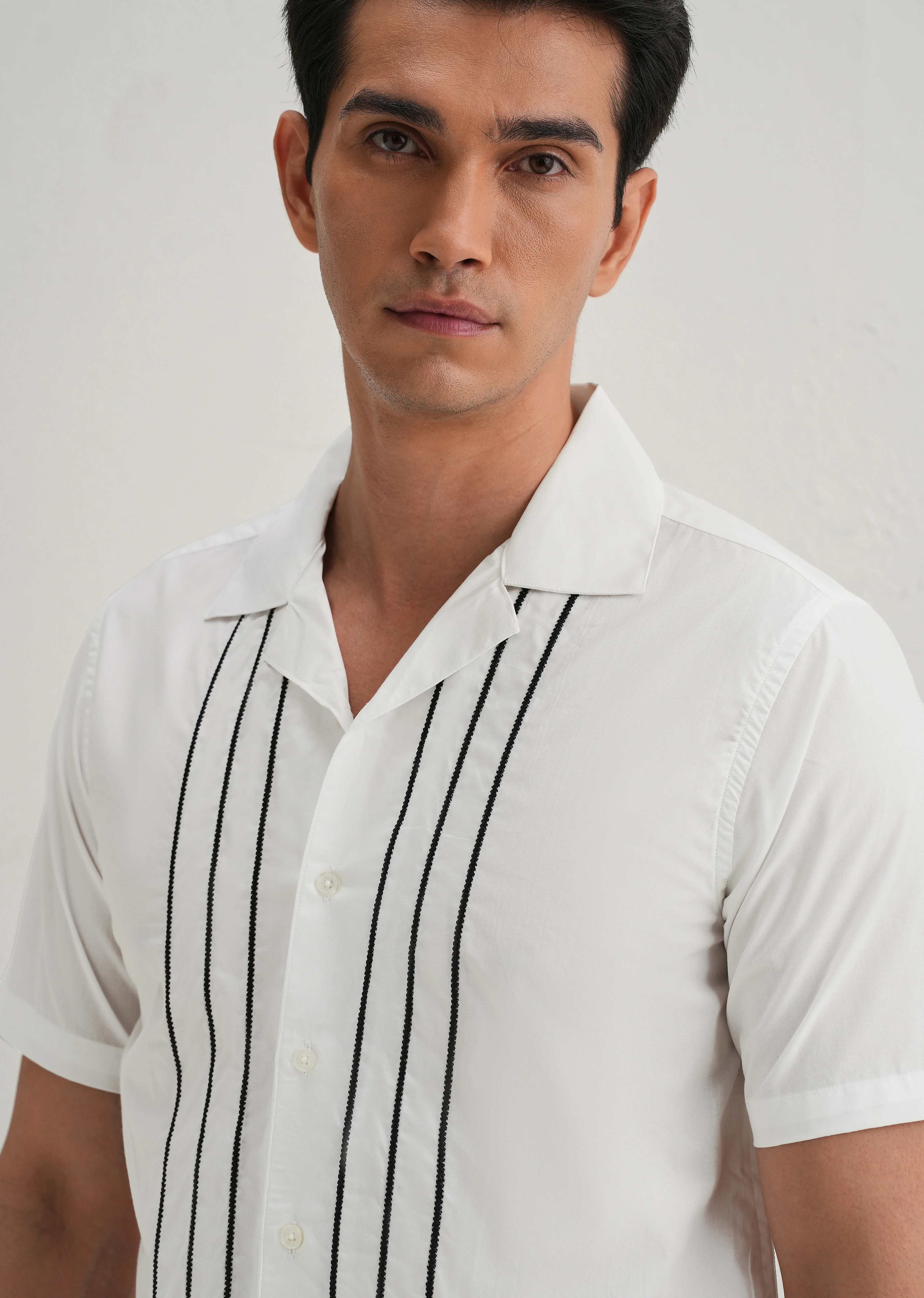 White Line Embroidery Shirt - Image 5