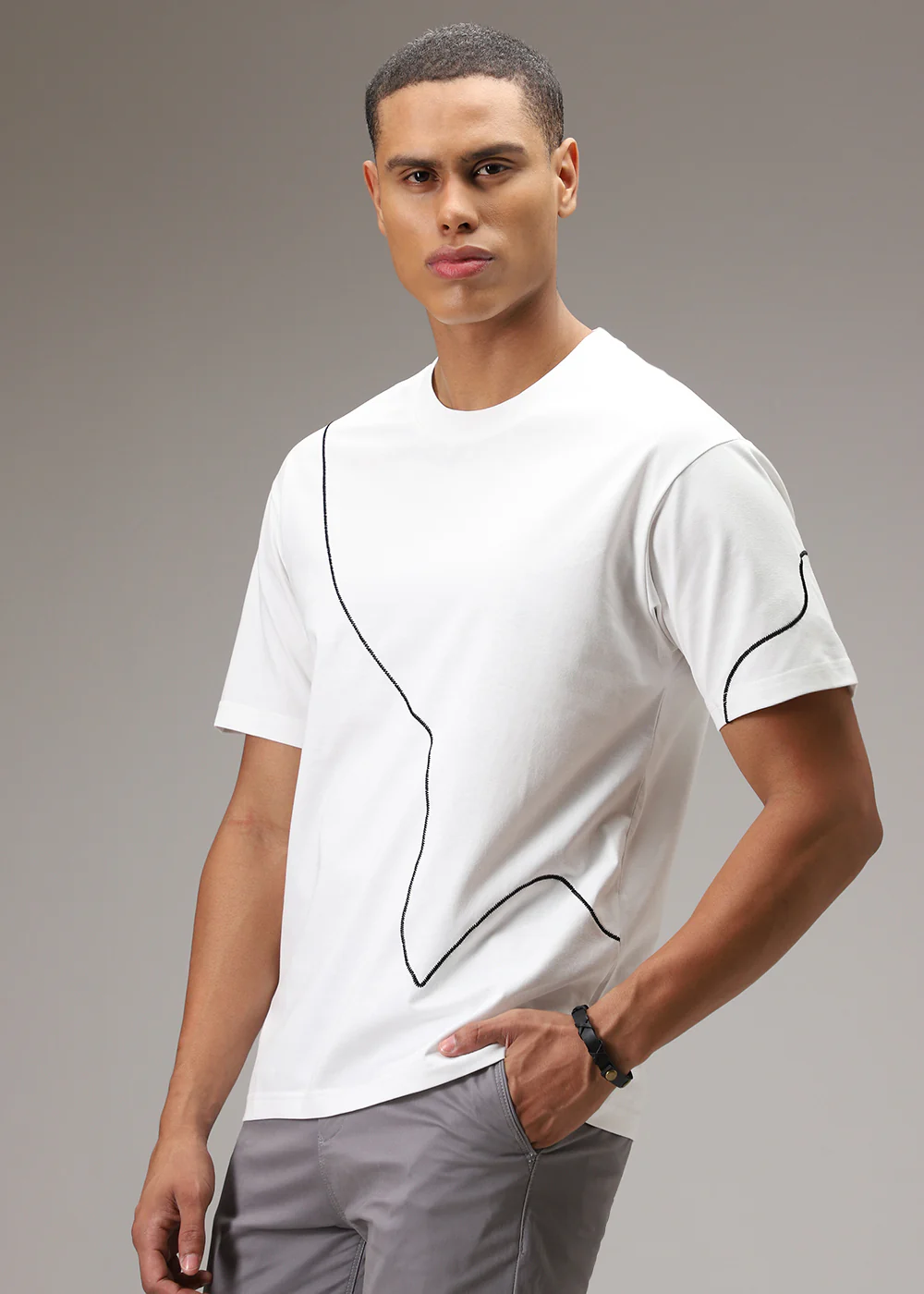 White Line Oversized T-shirt - Image 3