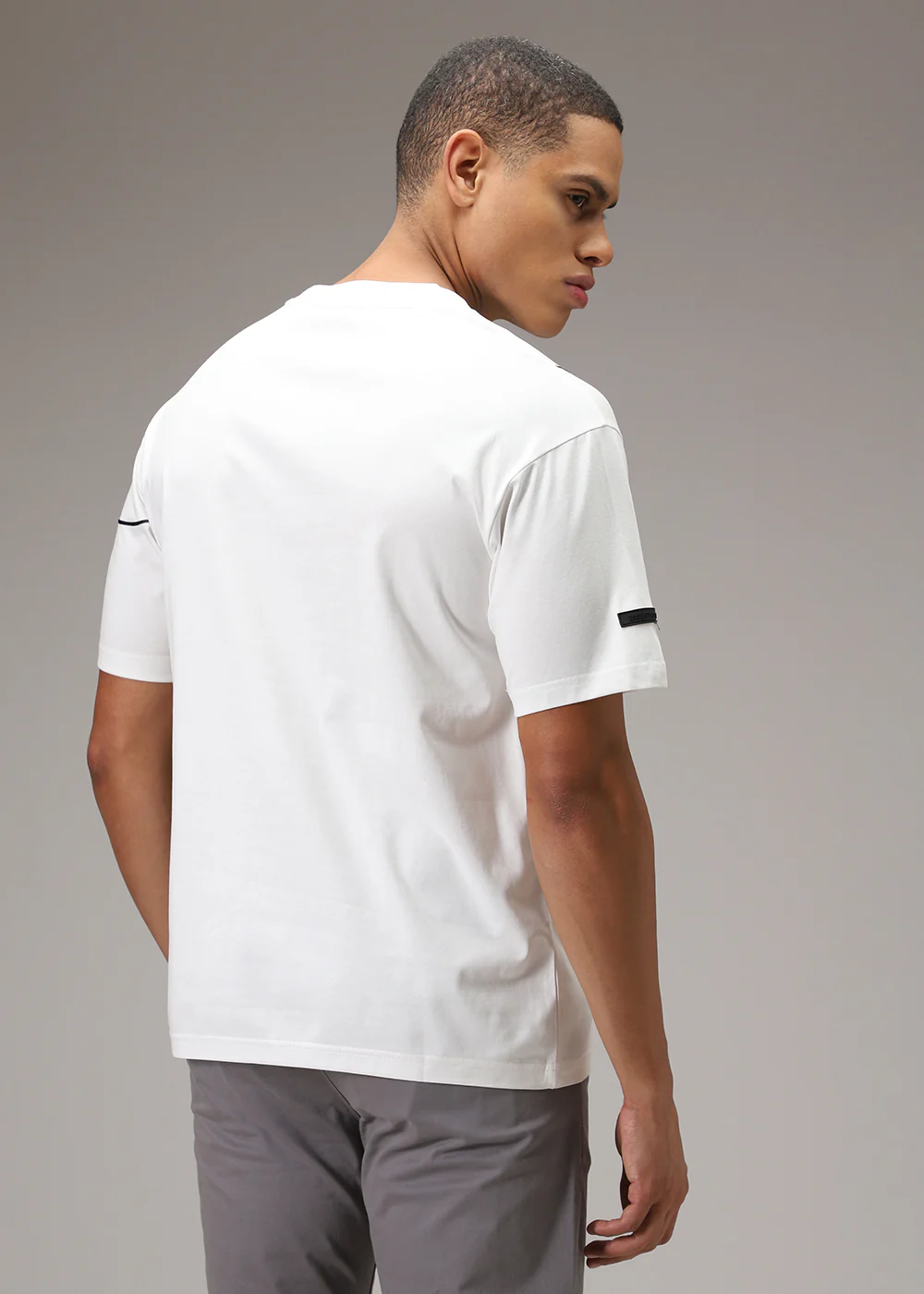 White Line Oversized T-shirt - Image 4