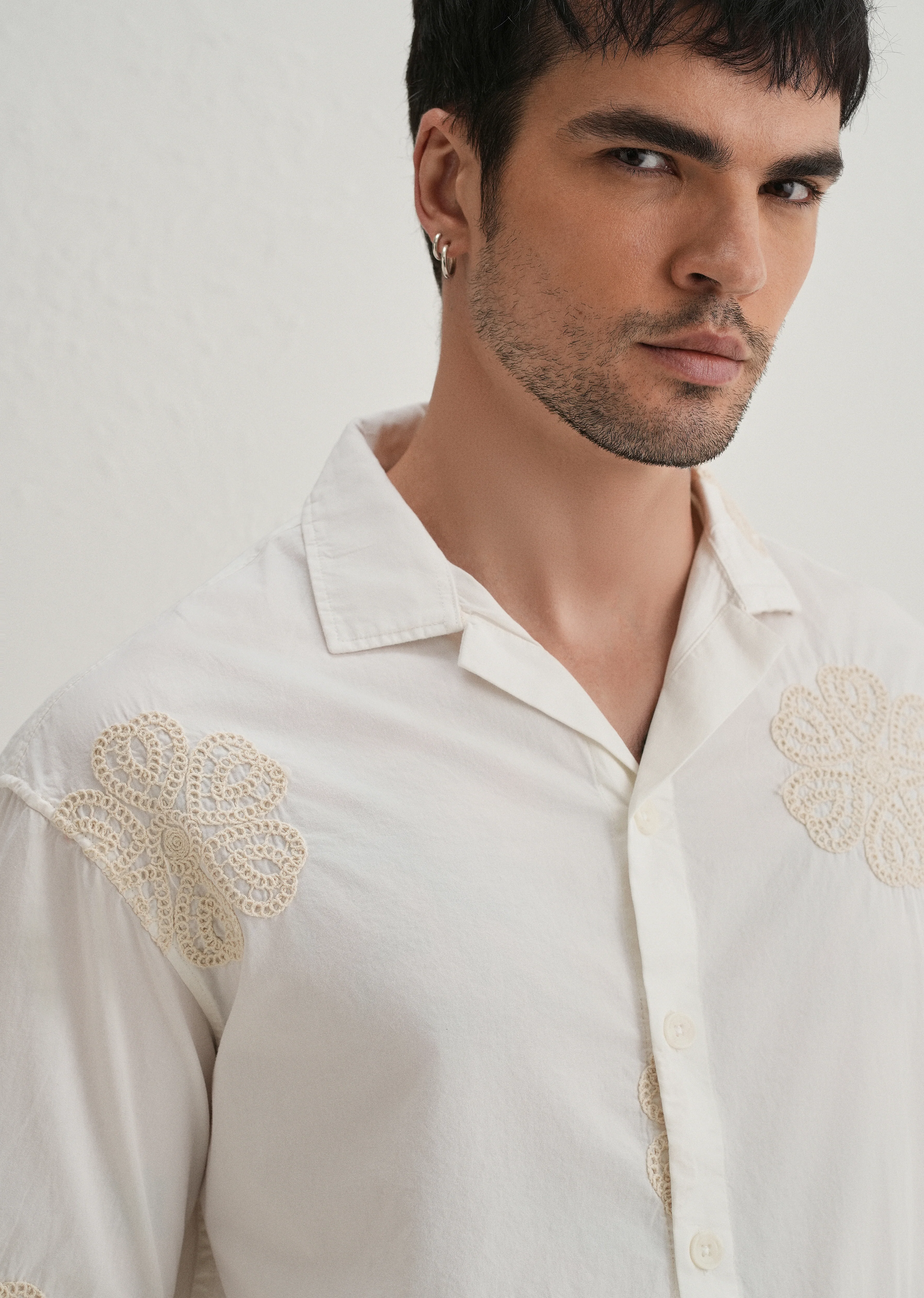 White Medallion Embroidered Shirt - Image 5