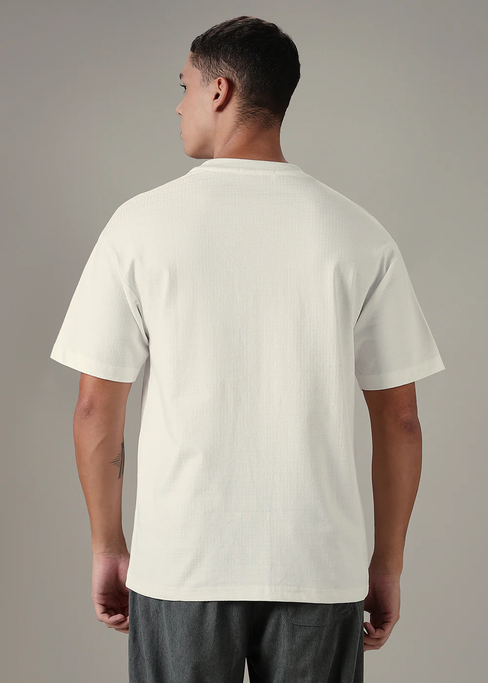 White Patterned Regular T-shirt - Image 4