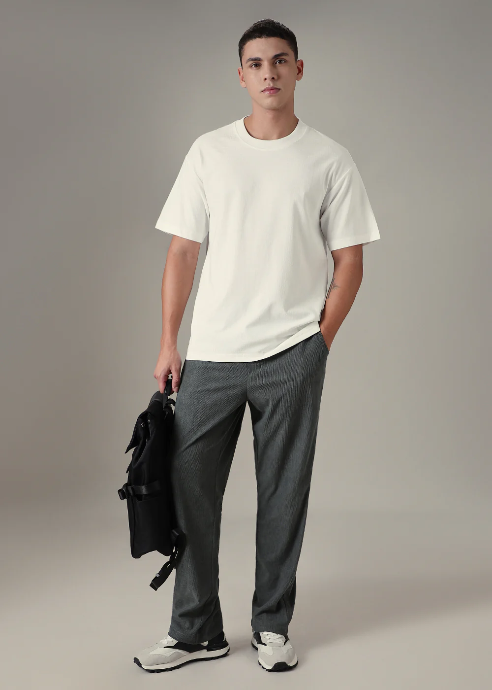 White Patterned Regular T-shirt - Image 6