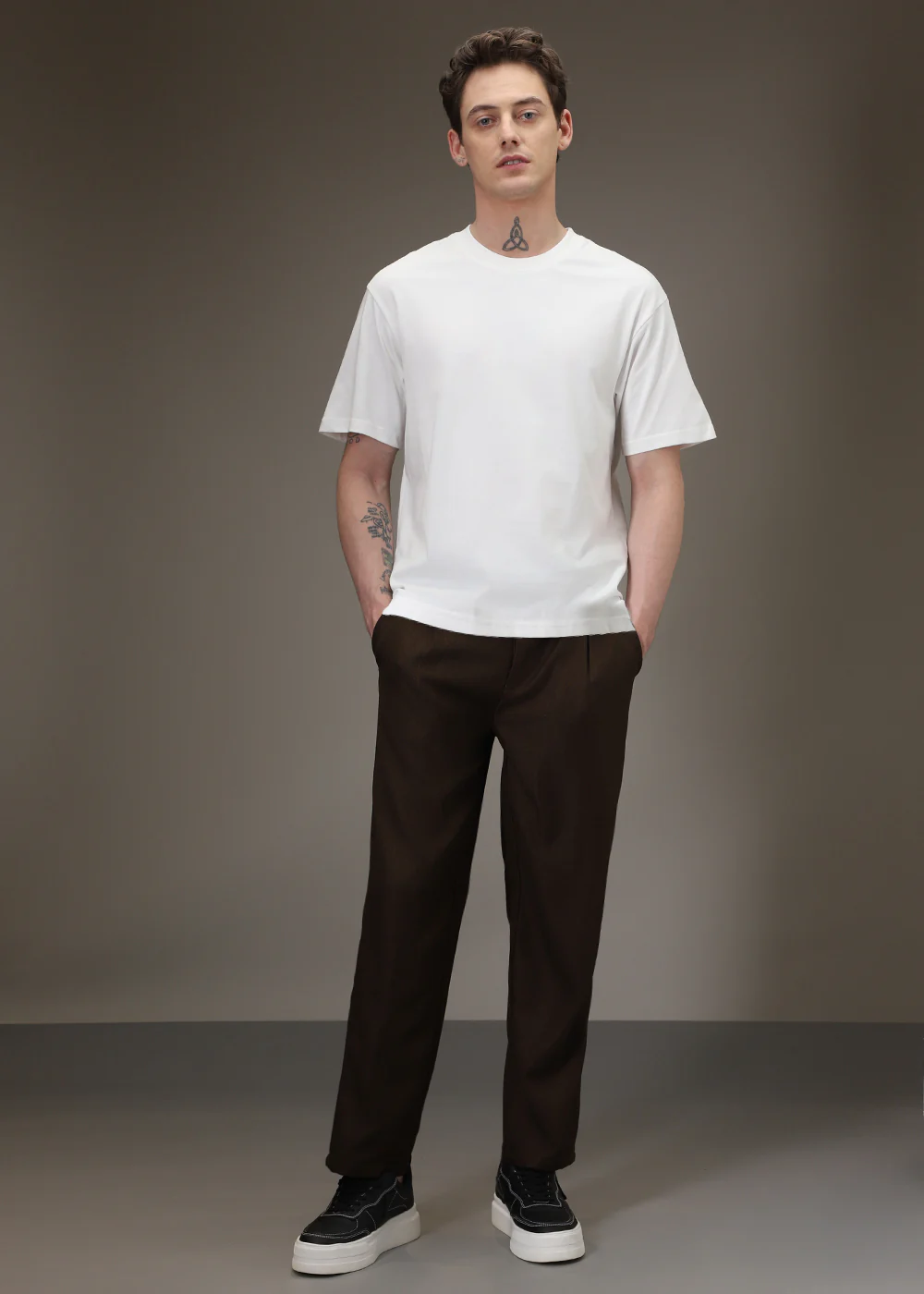 White Plain Basic Oversized T-shirt - Image 6
