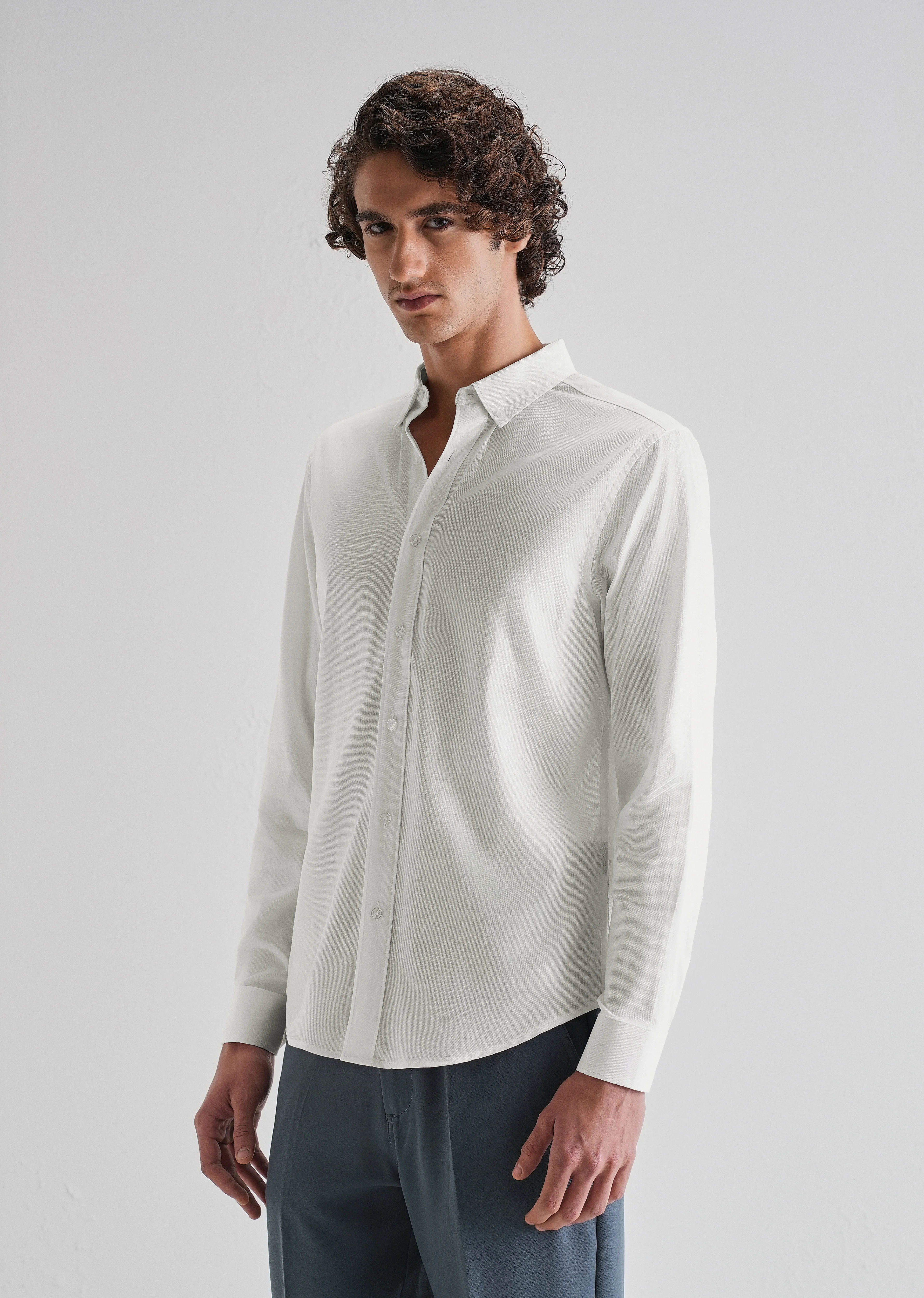 White Plain Blended Cotton Regular Fit Shirt - Image 4