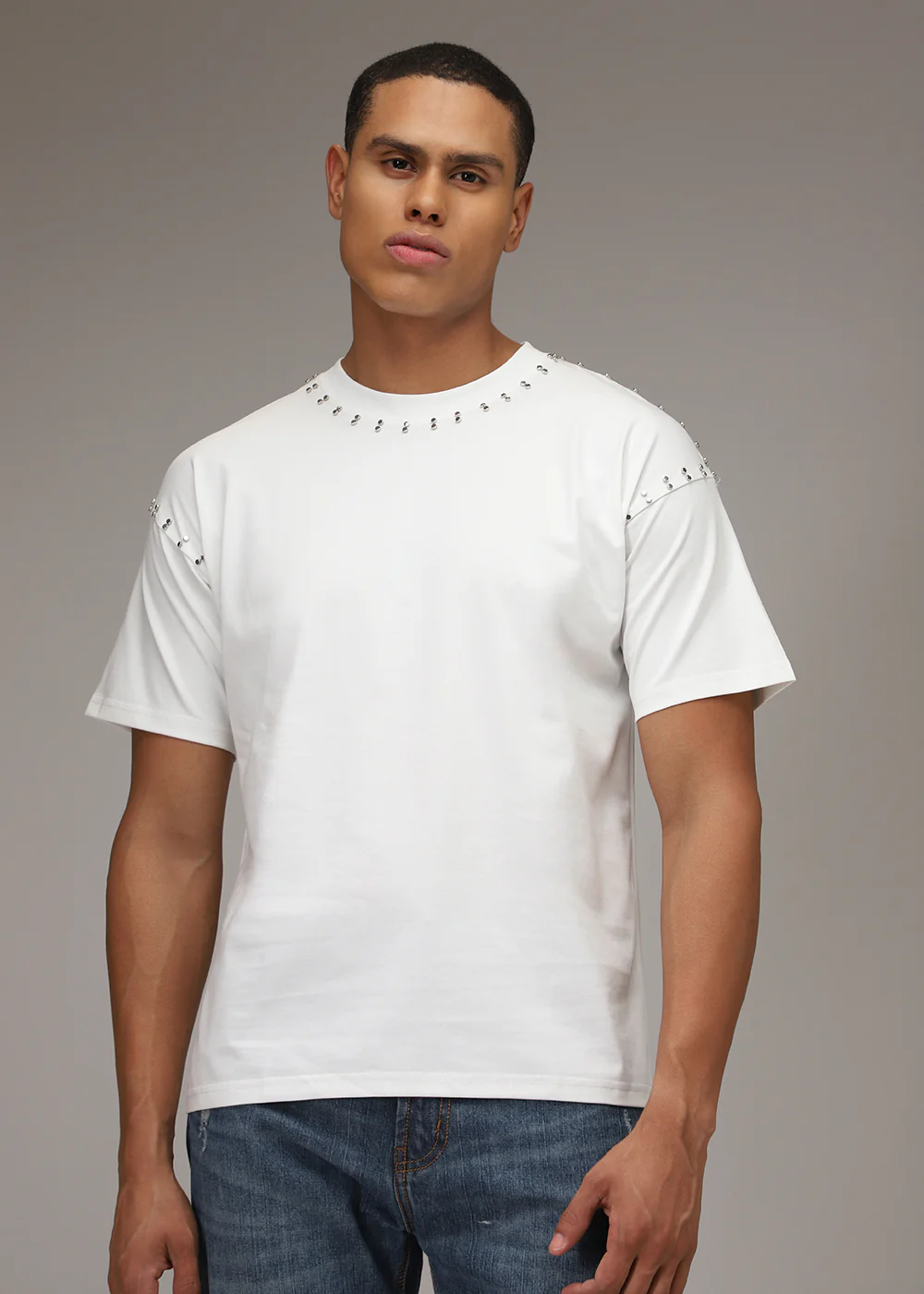 White Plain Embellishment Oversized T-shirt - Image 3