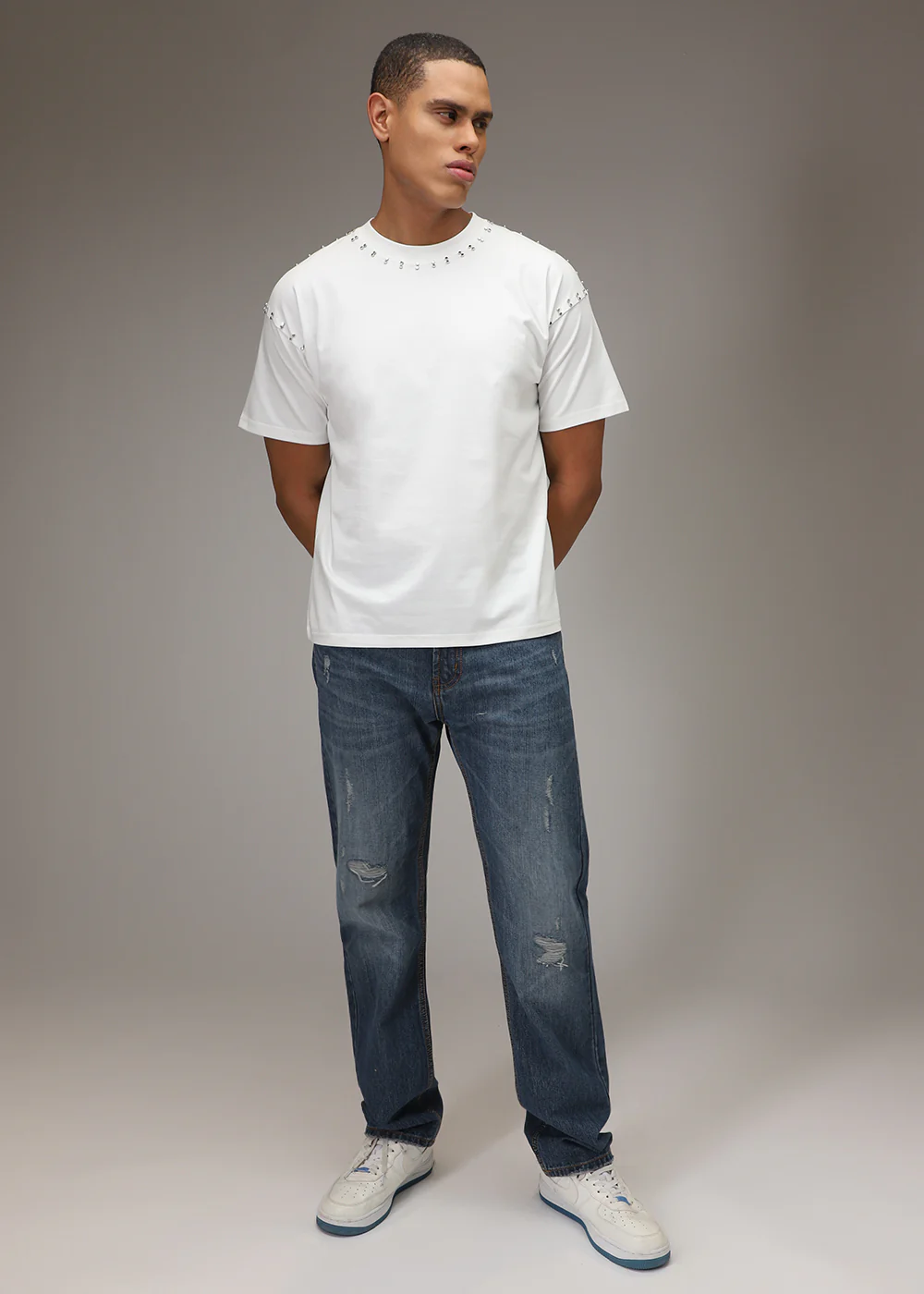 White Plain Embellishment Oversized T-shirt - Image 7
