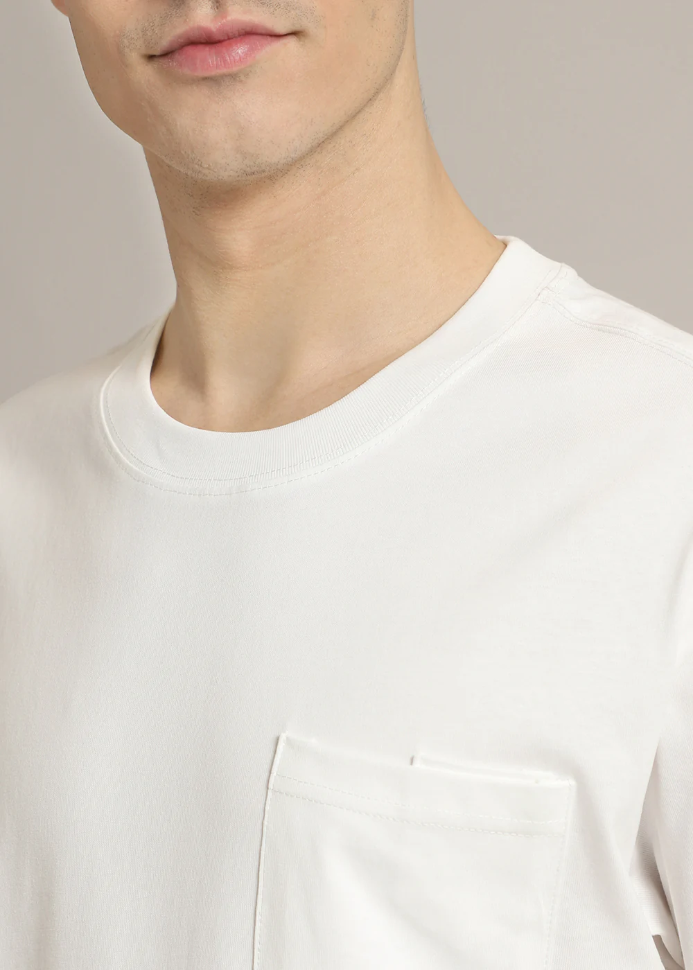 White Plain Pocket Regular Fit T-shirt - Image 2