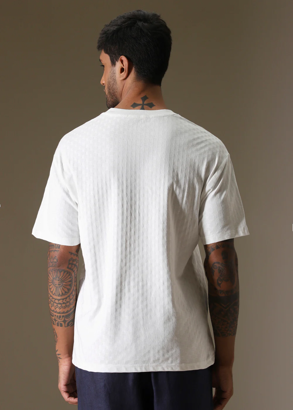 White Plain Texture Oversized T-shirt - Image 4