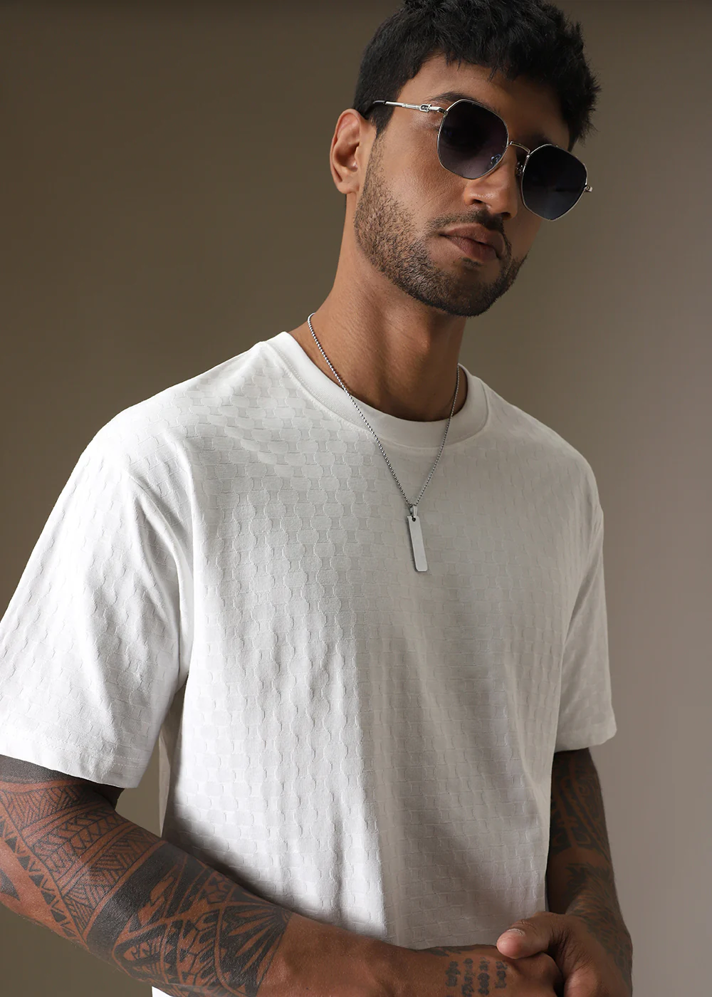 White Plain Texture Oversized T-shirt - Image 7