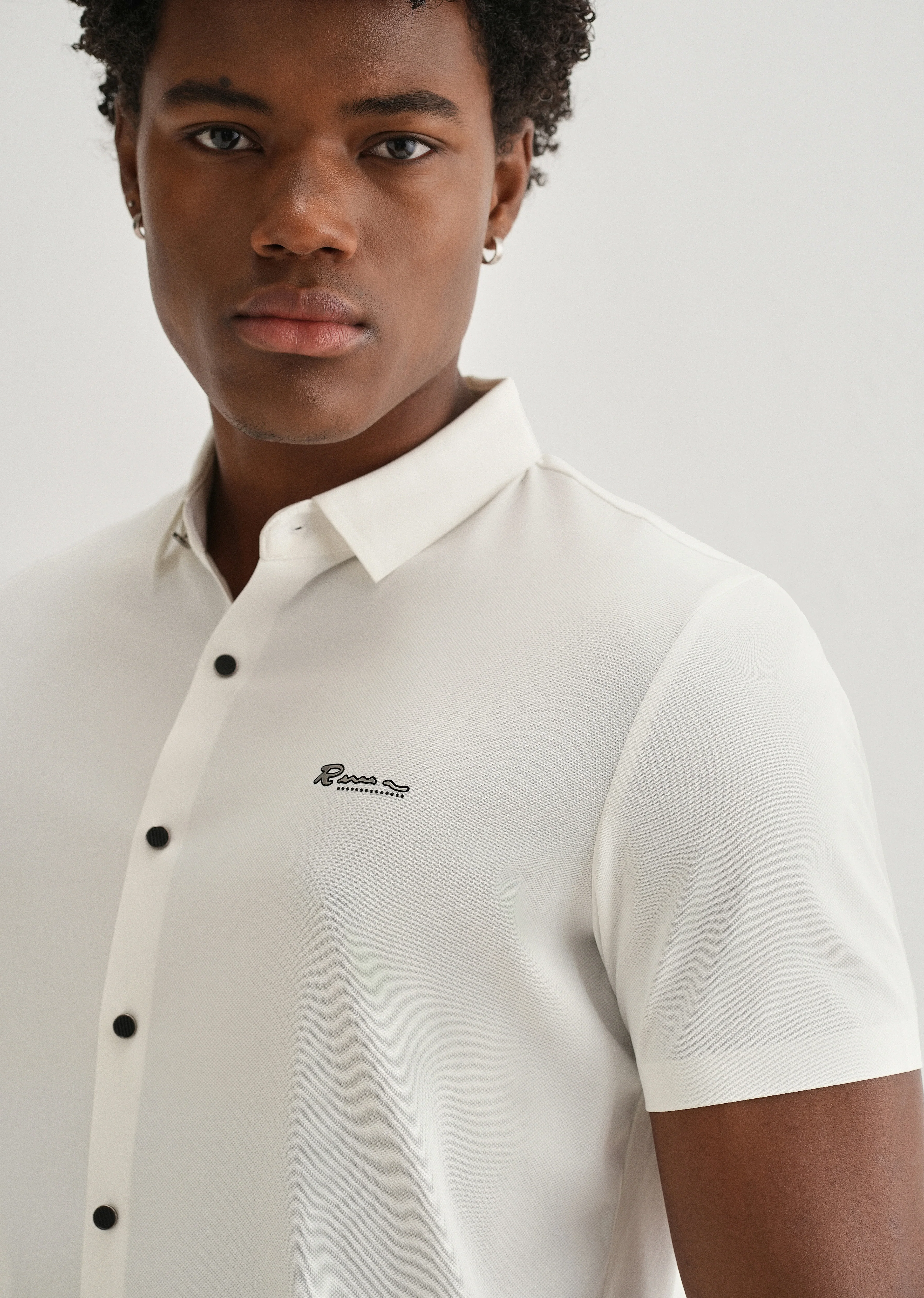 White Stitchless Half Sleeve Shirt - Image 5
