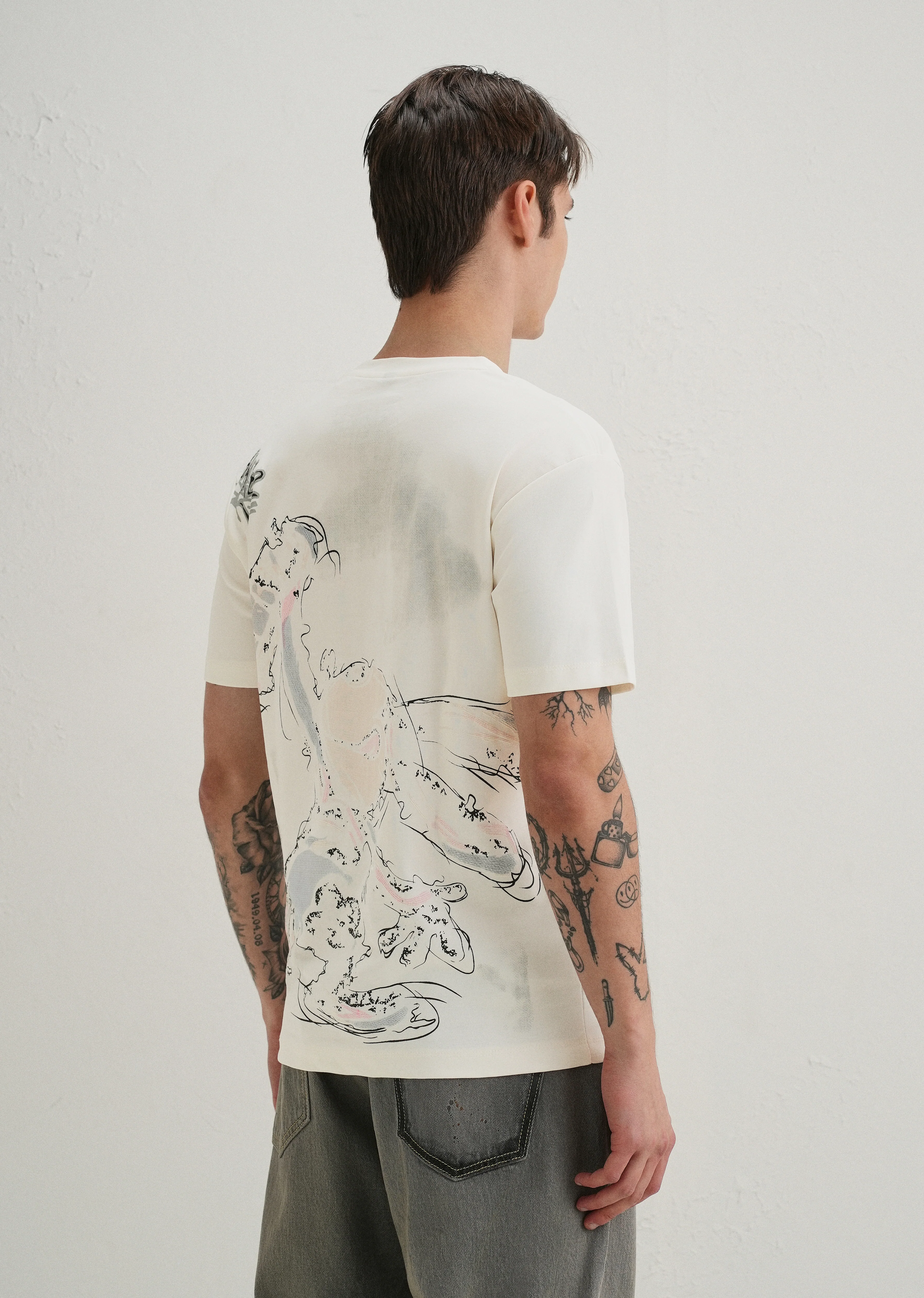 White Textured Back Print T-Shirt - Image 3