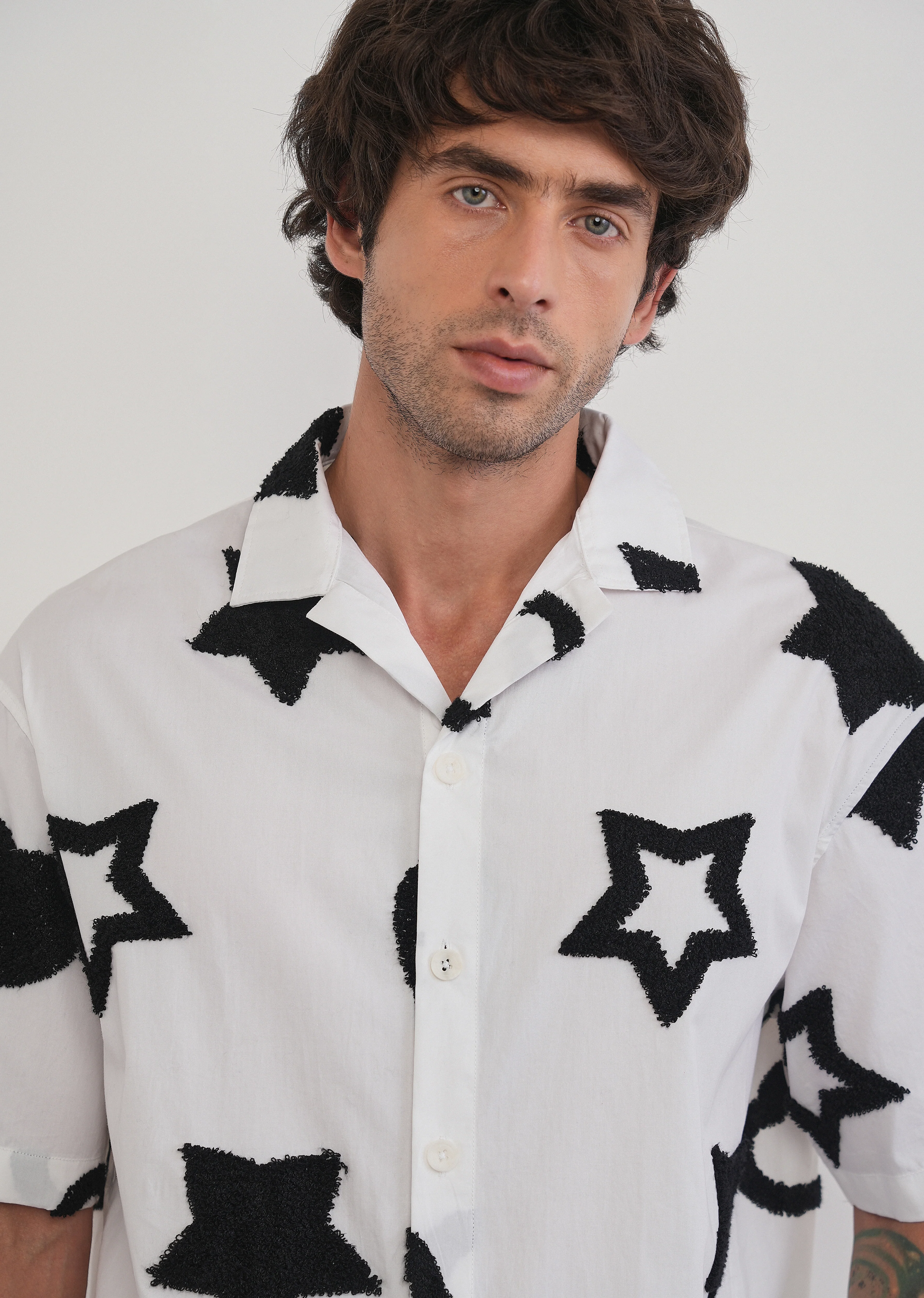 White Tufted Star Pattern Shirt - Image 5