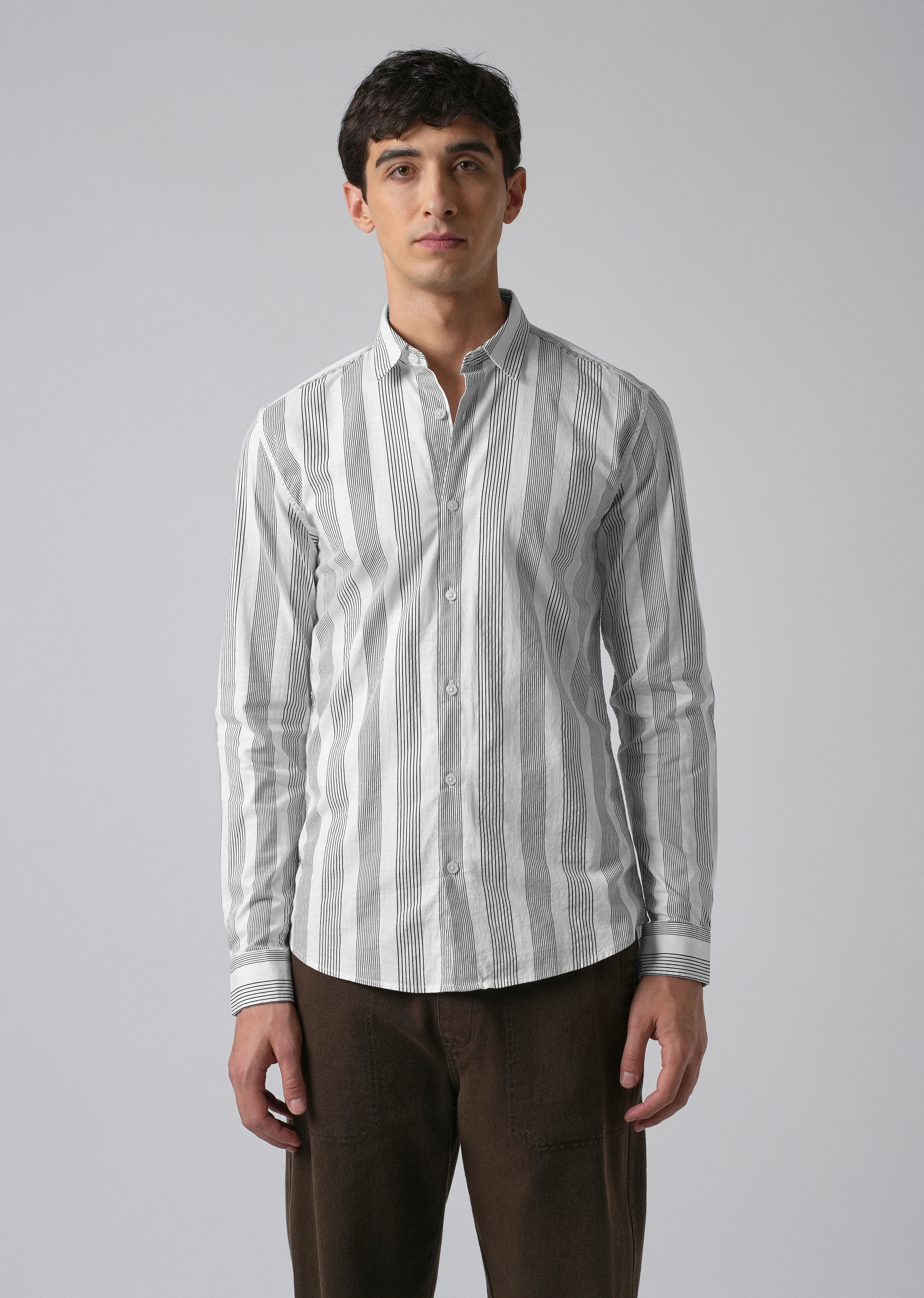 White Vertical Pin Stripe Cotton/Linen Shirt - Image 3