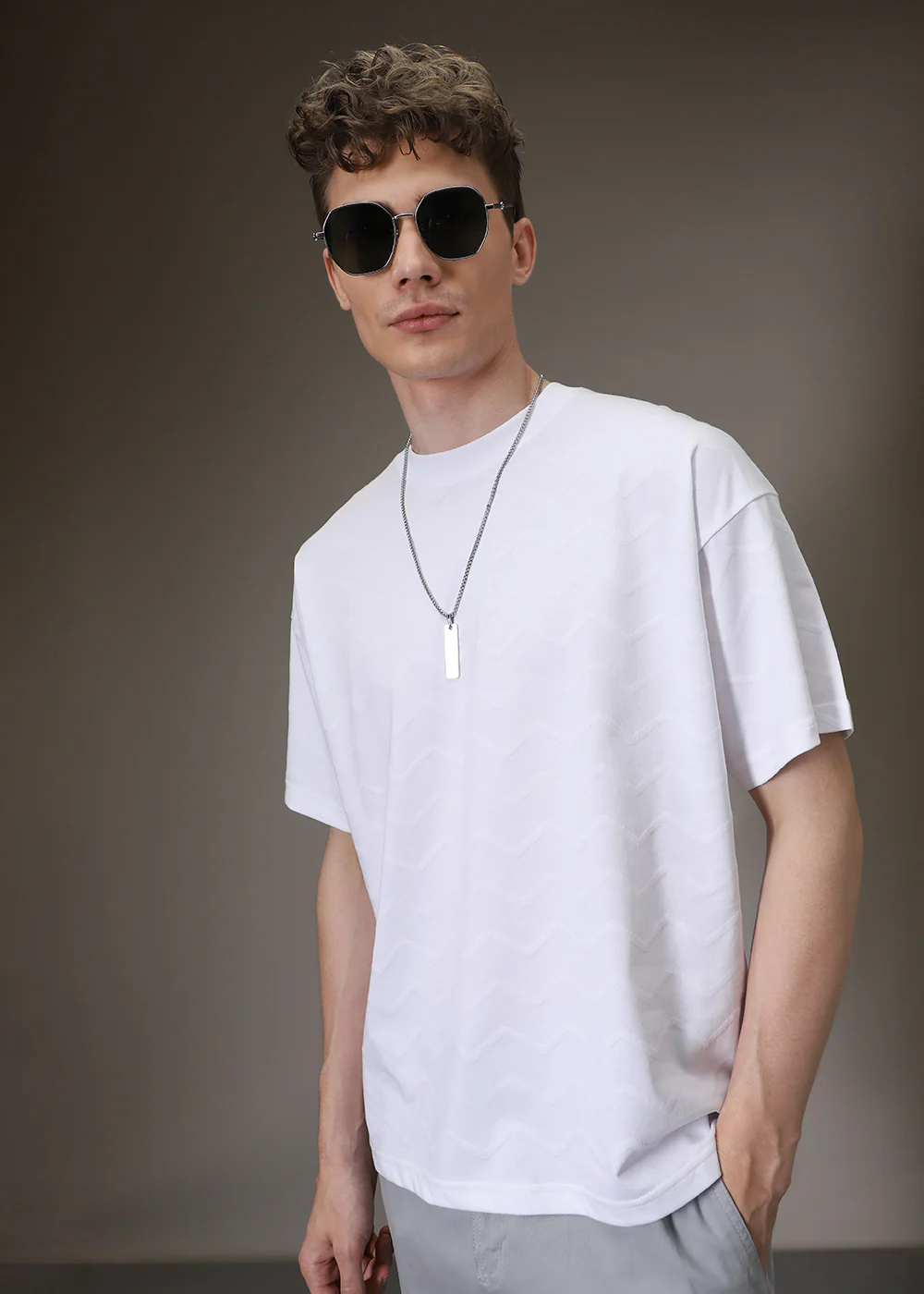 White Zig Zag Textured T-shirt - Image 6