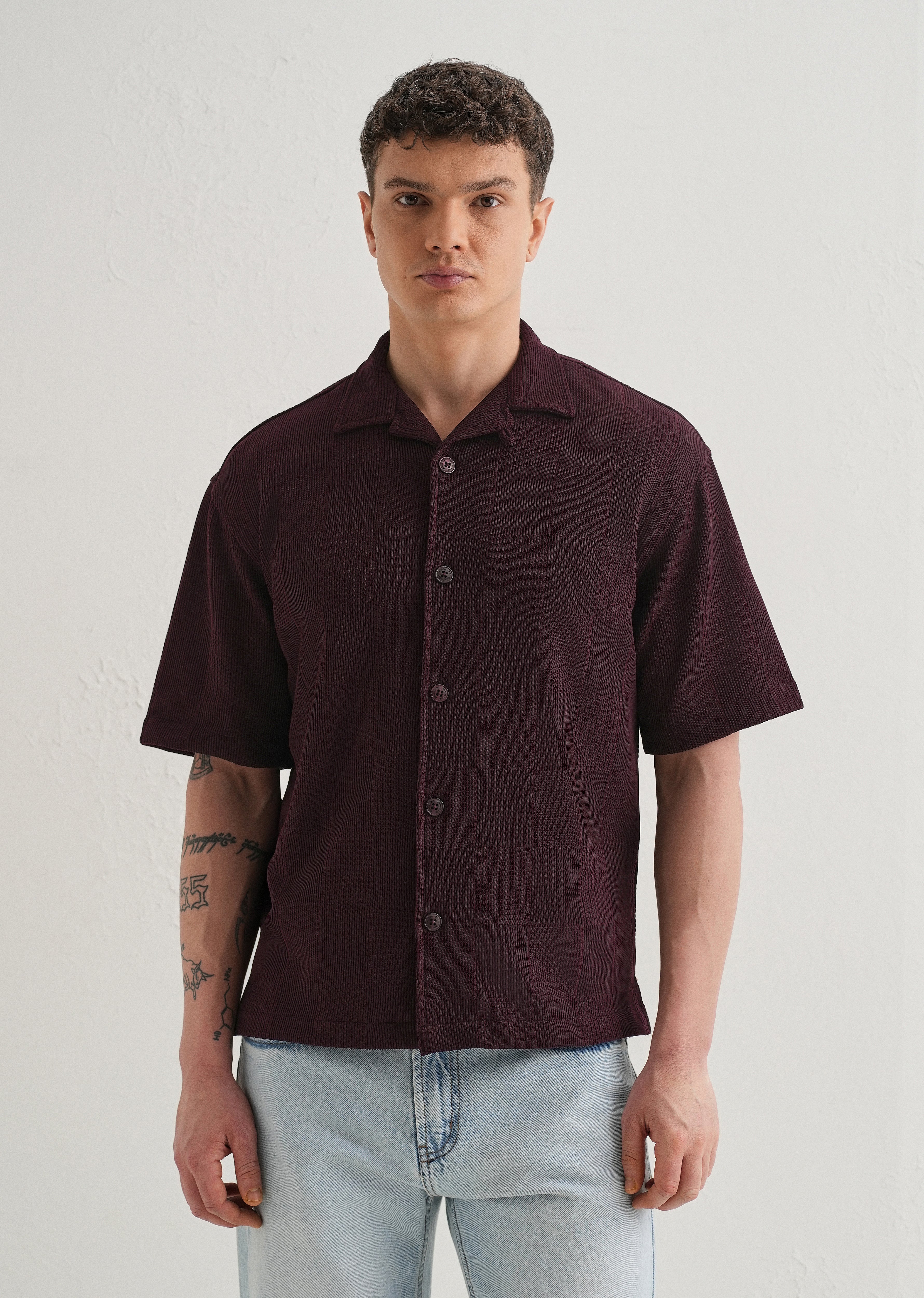 Wine Textured Check Knit Shirt - Image 3